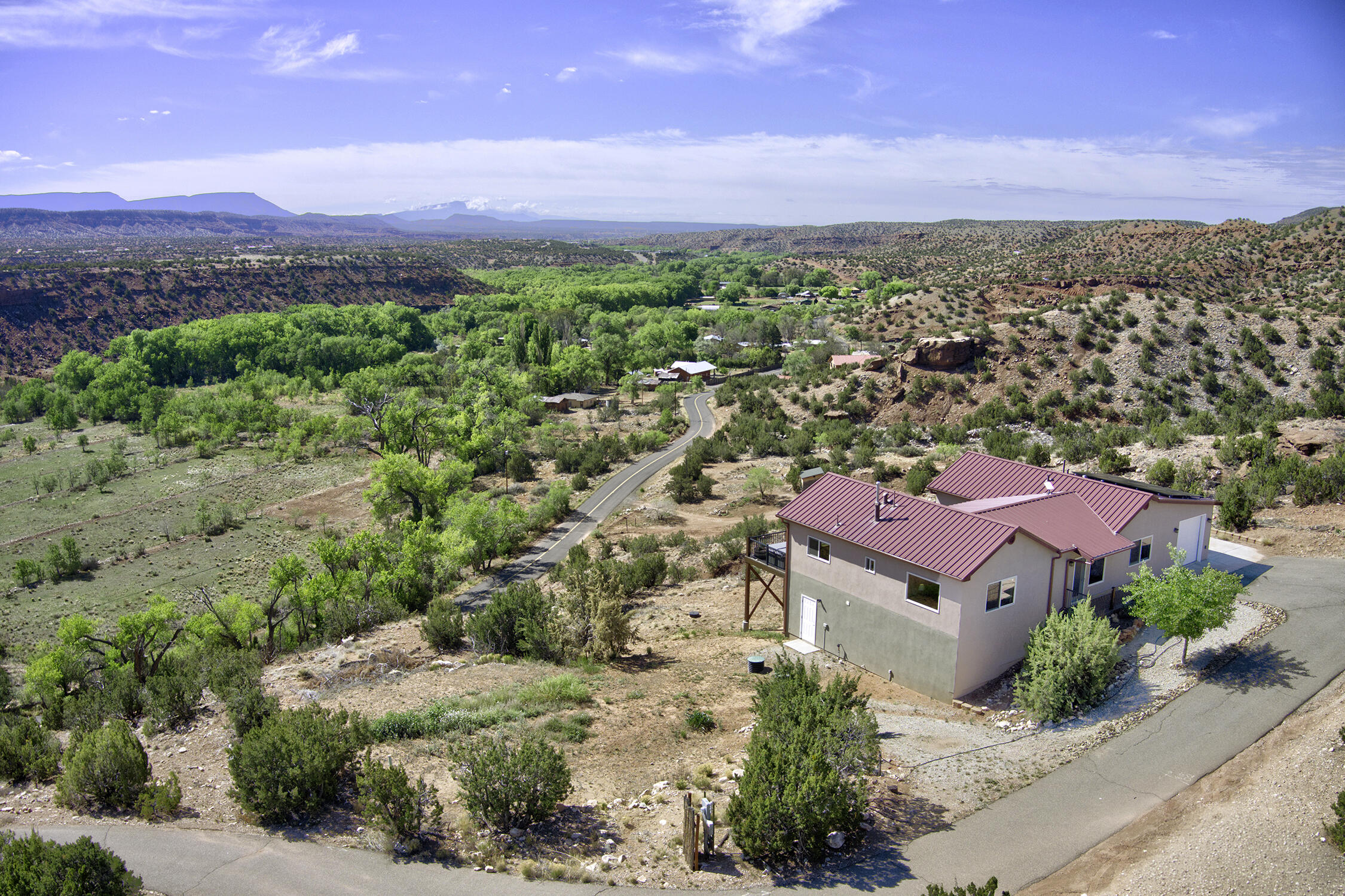 Photo 6 — 1200 Highway 485