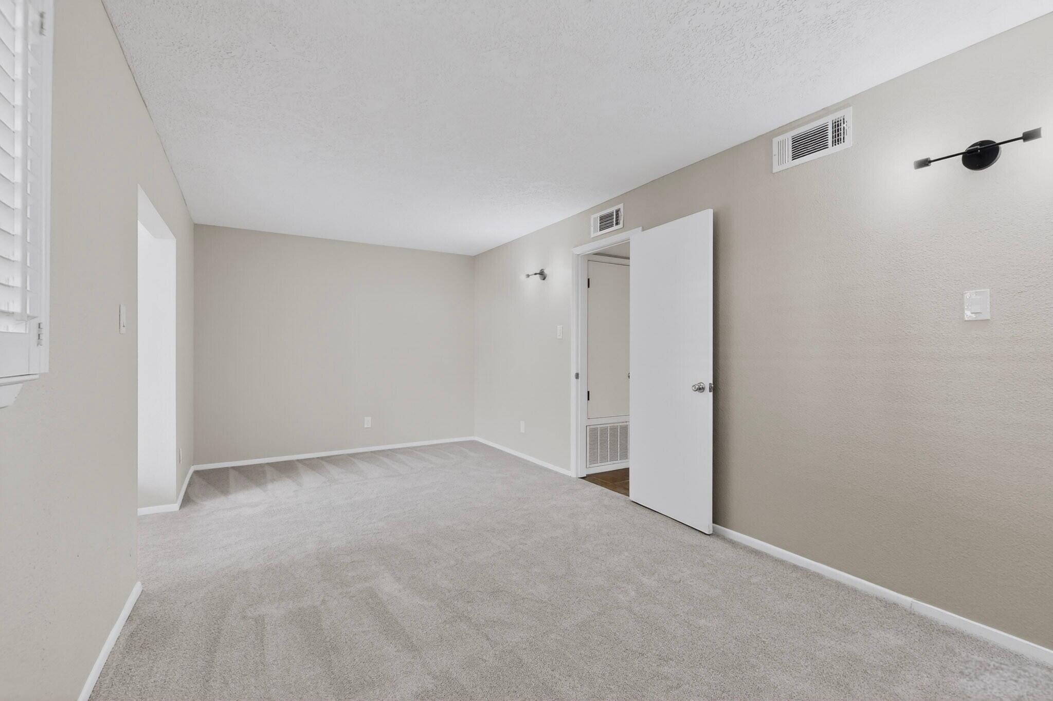 Photo 20 — 7200 Wren Walk Drive NE