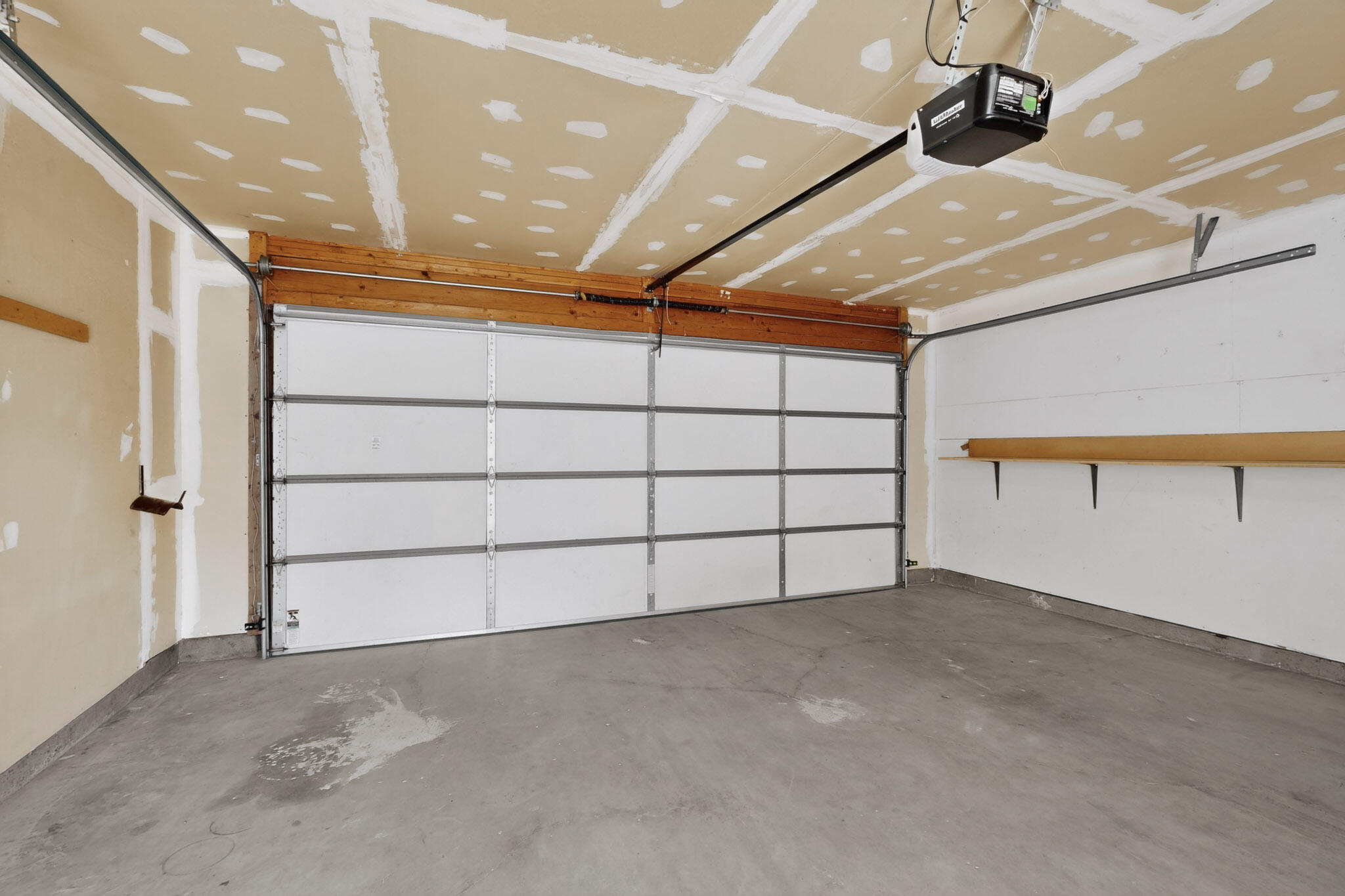 Photo 9 — 7200 Wren Walk Drive NE