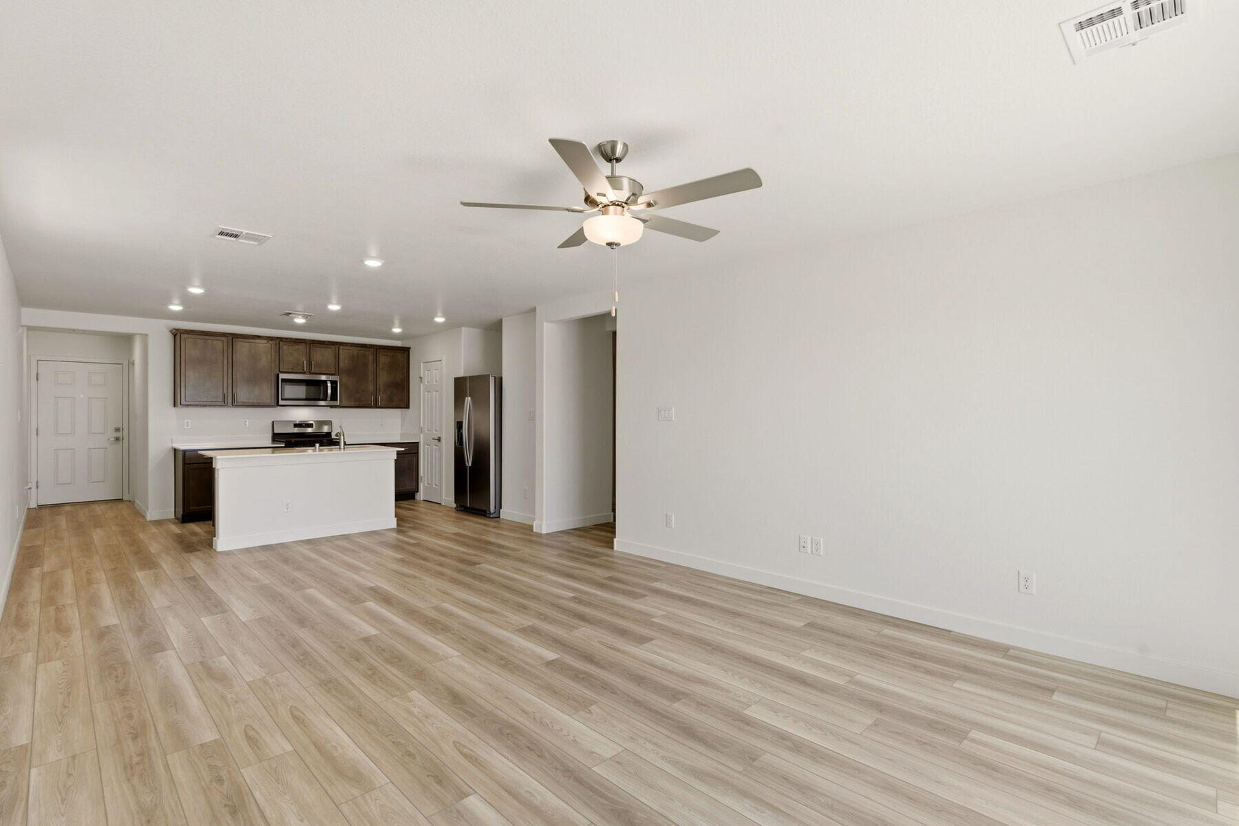 Photo 12 — 1233 Carter Drive SW