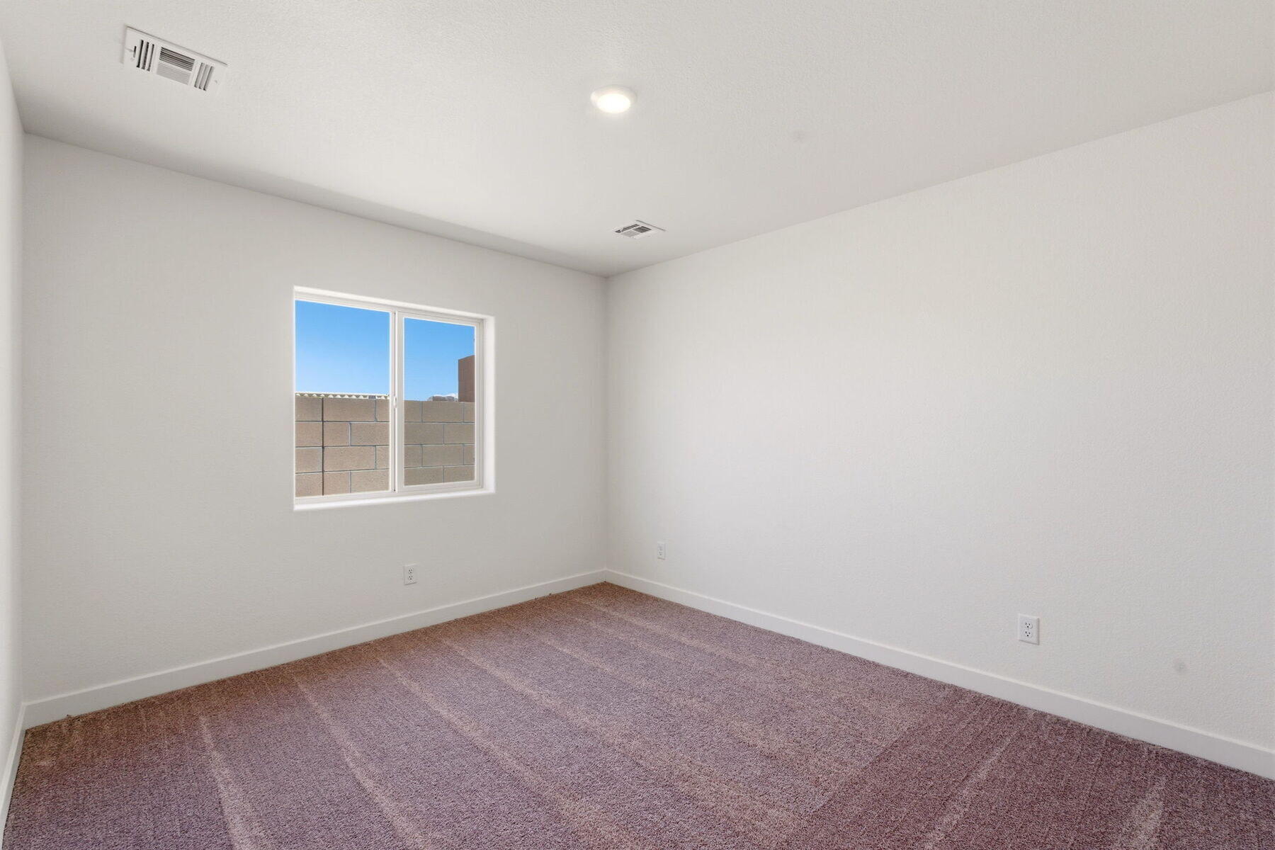 Photo 13 — 1233 Carter Drive SW