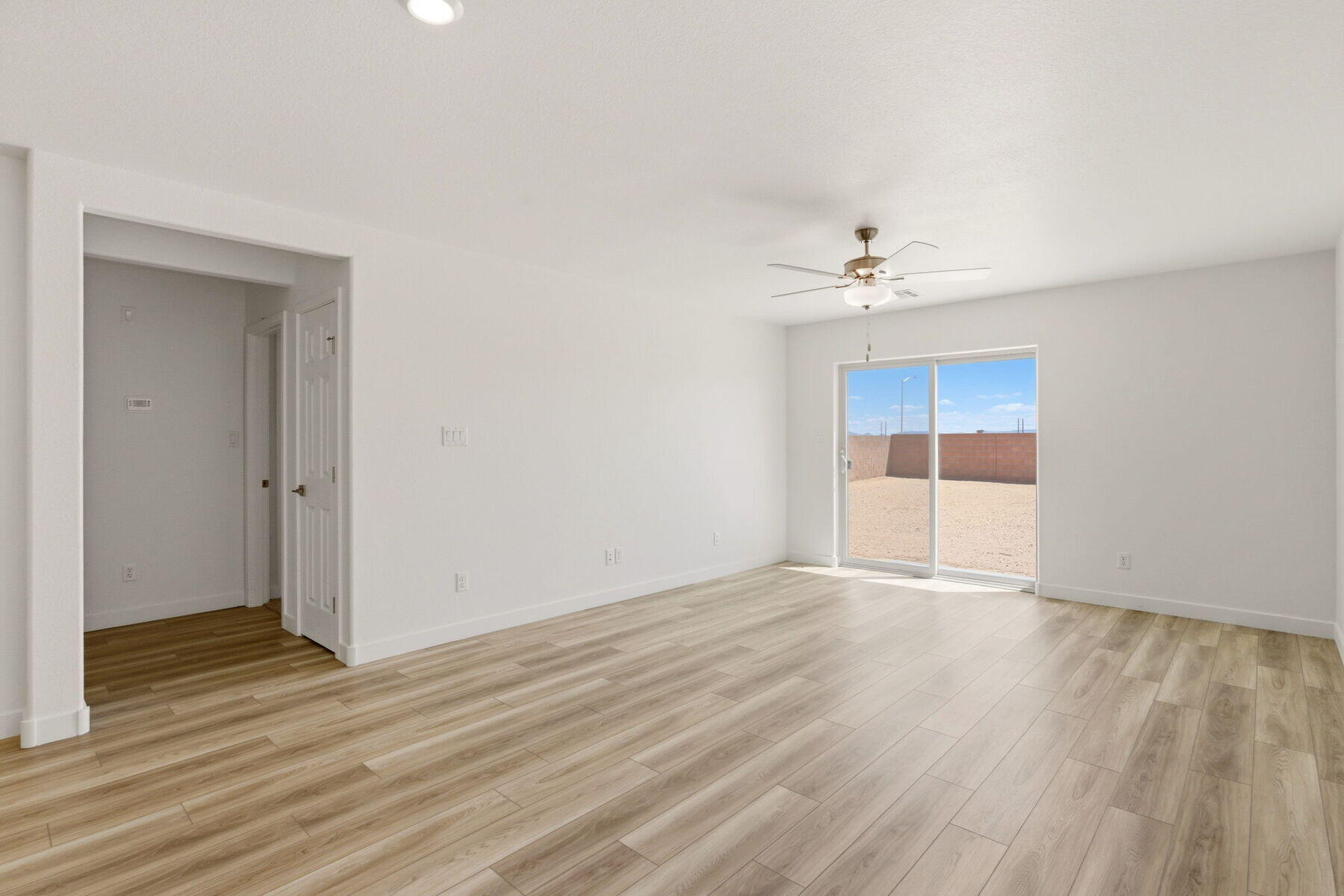 Photo 10 — 1233 Carter Drive SW