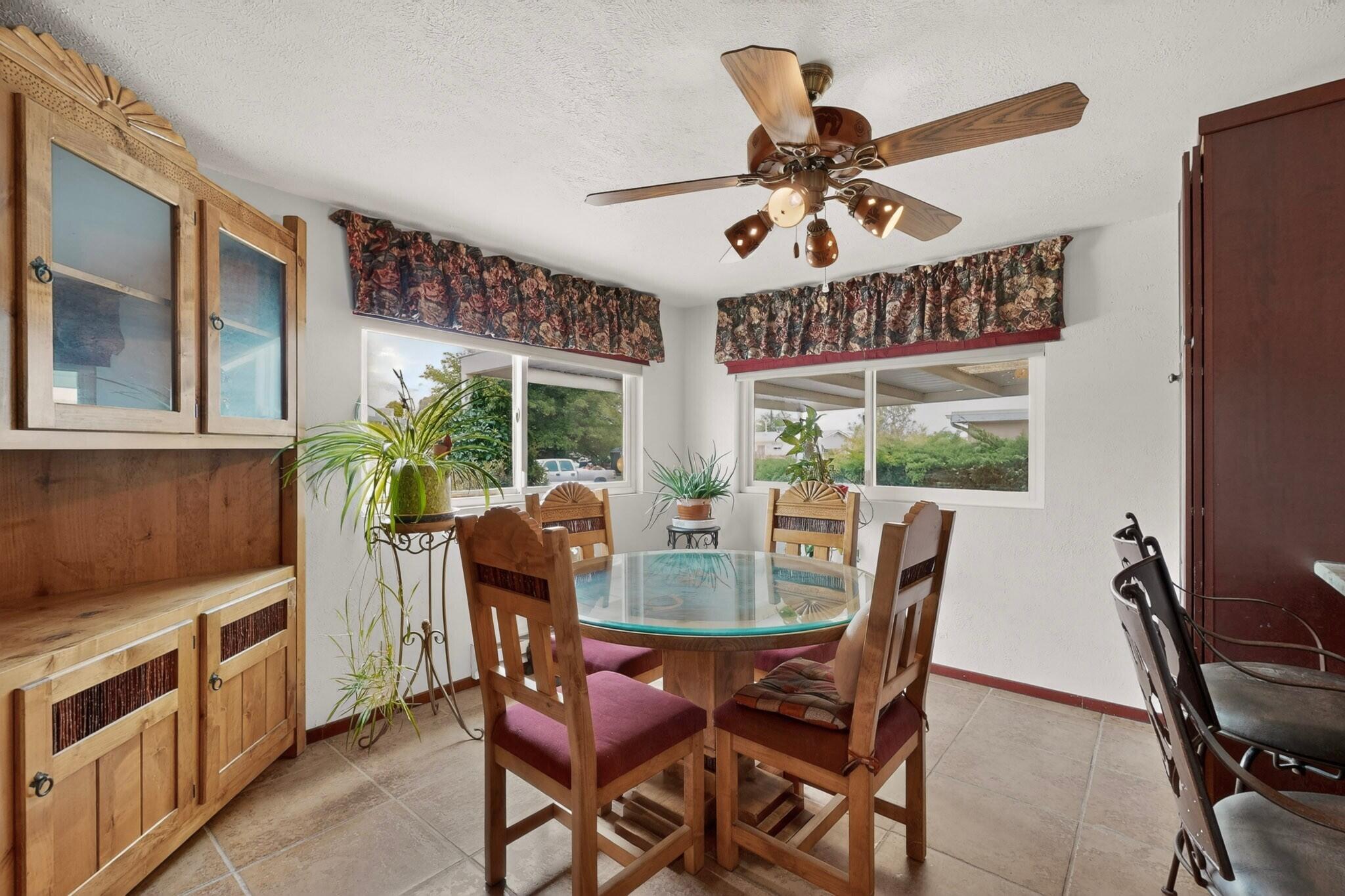 Photo 19 — 1405 Tomasita Street NE
