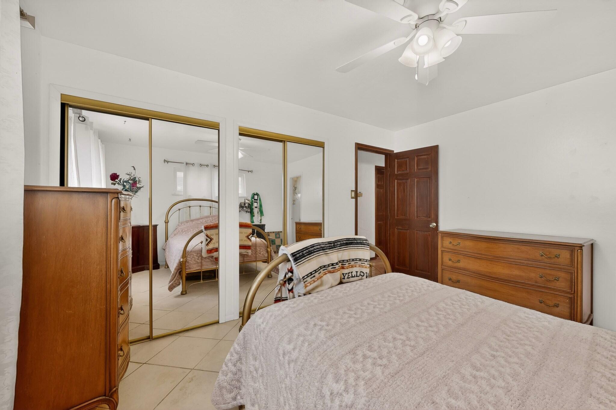 Photo 17 — 1405 Tomasita Street NE