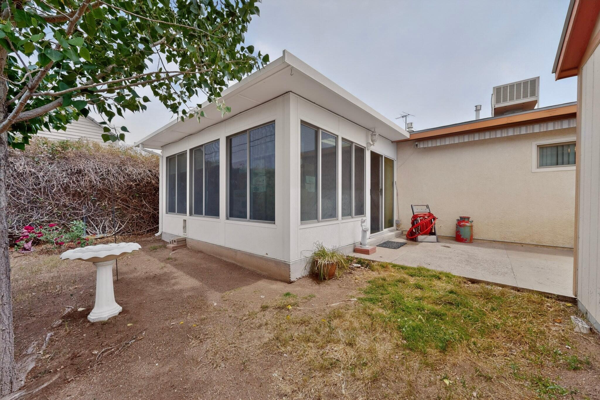 Photo 7 — 1405 Tomasita Street NE