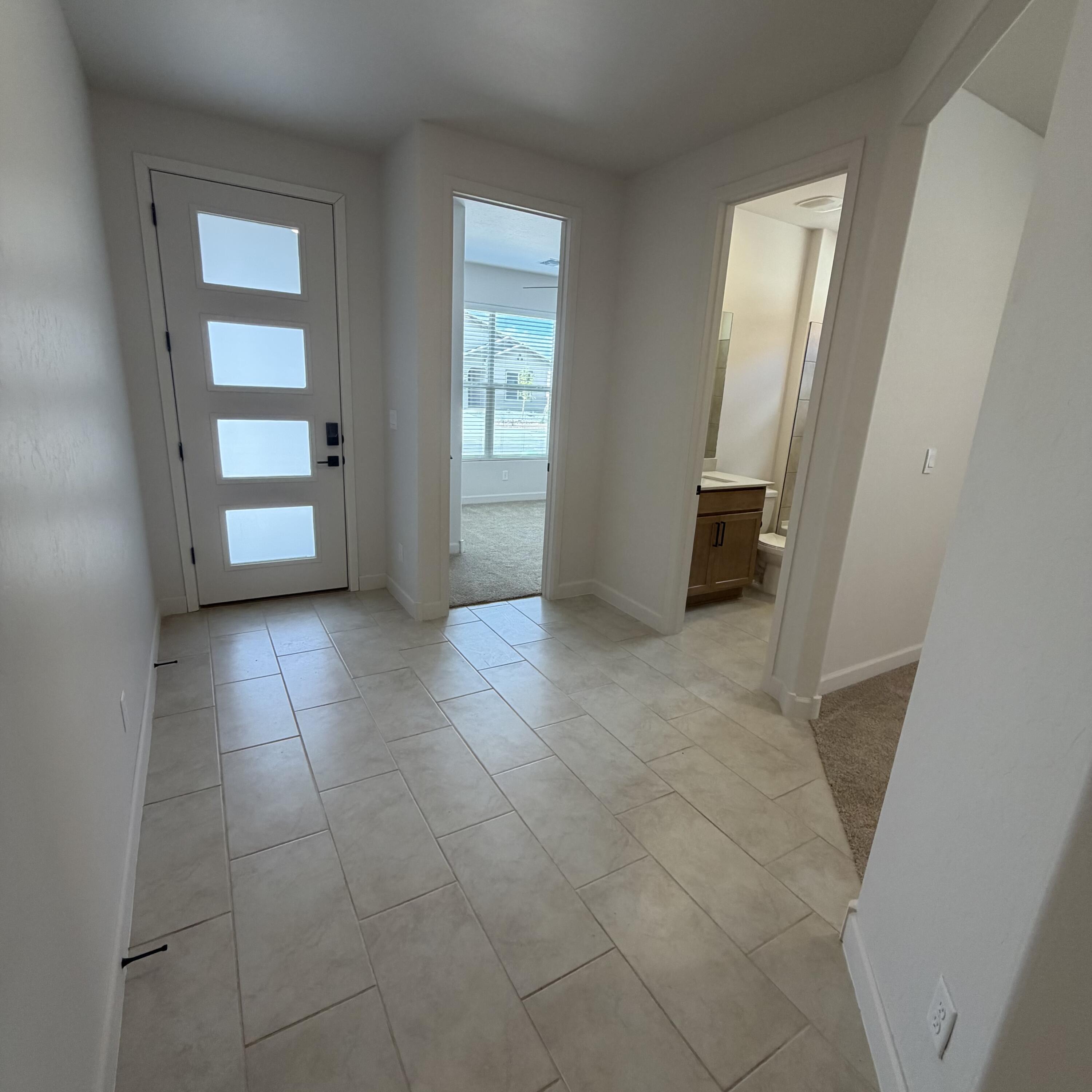 Photo 17 — 2428 Marble Avenue NE