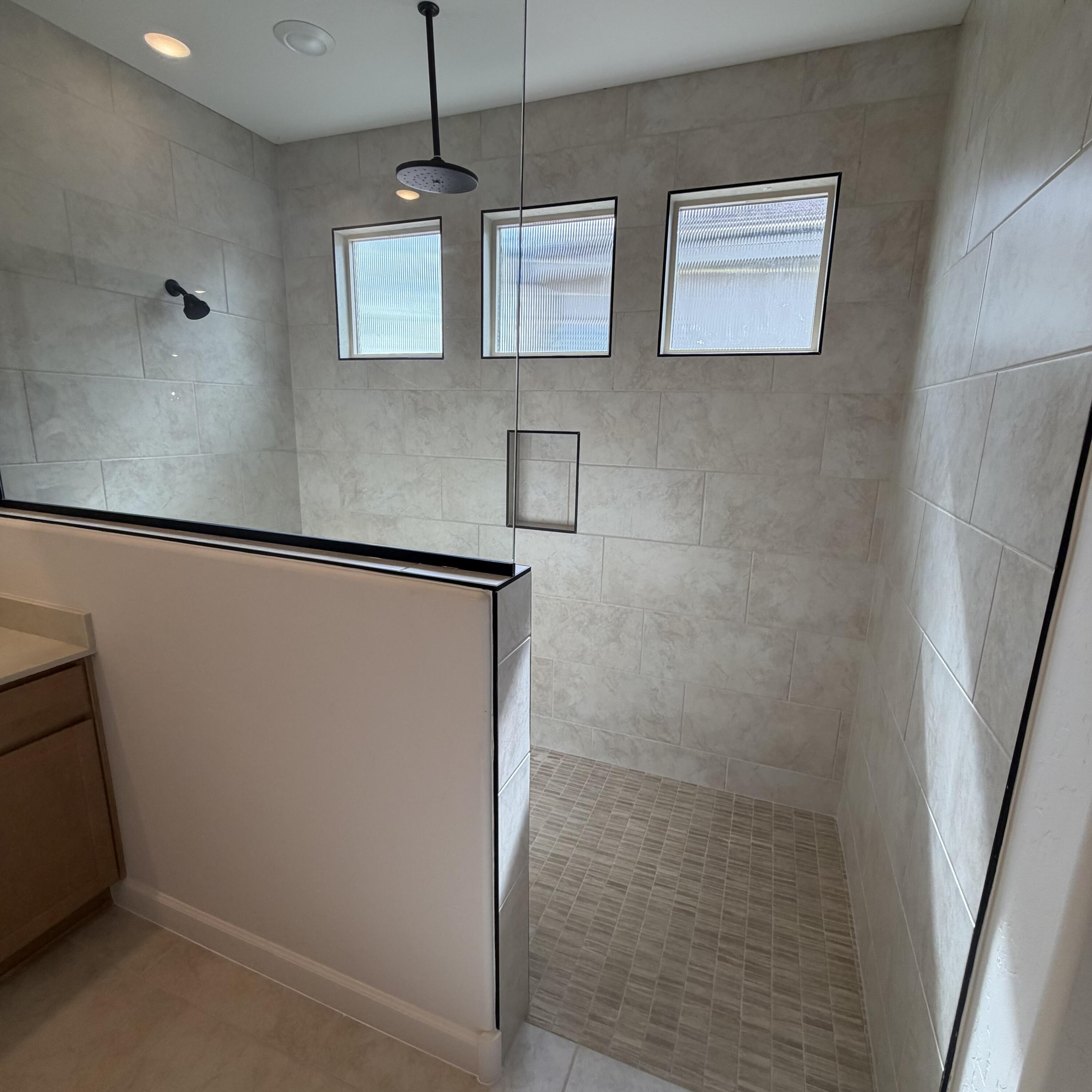 Photo 6 — 2428 Marble Avenue NE