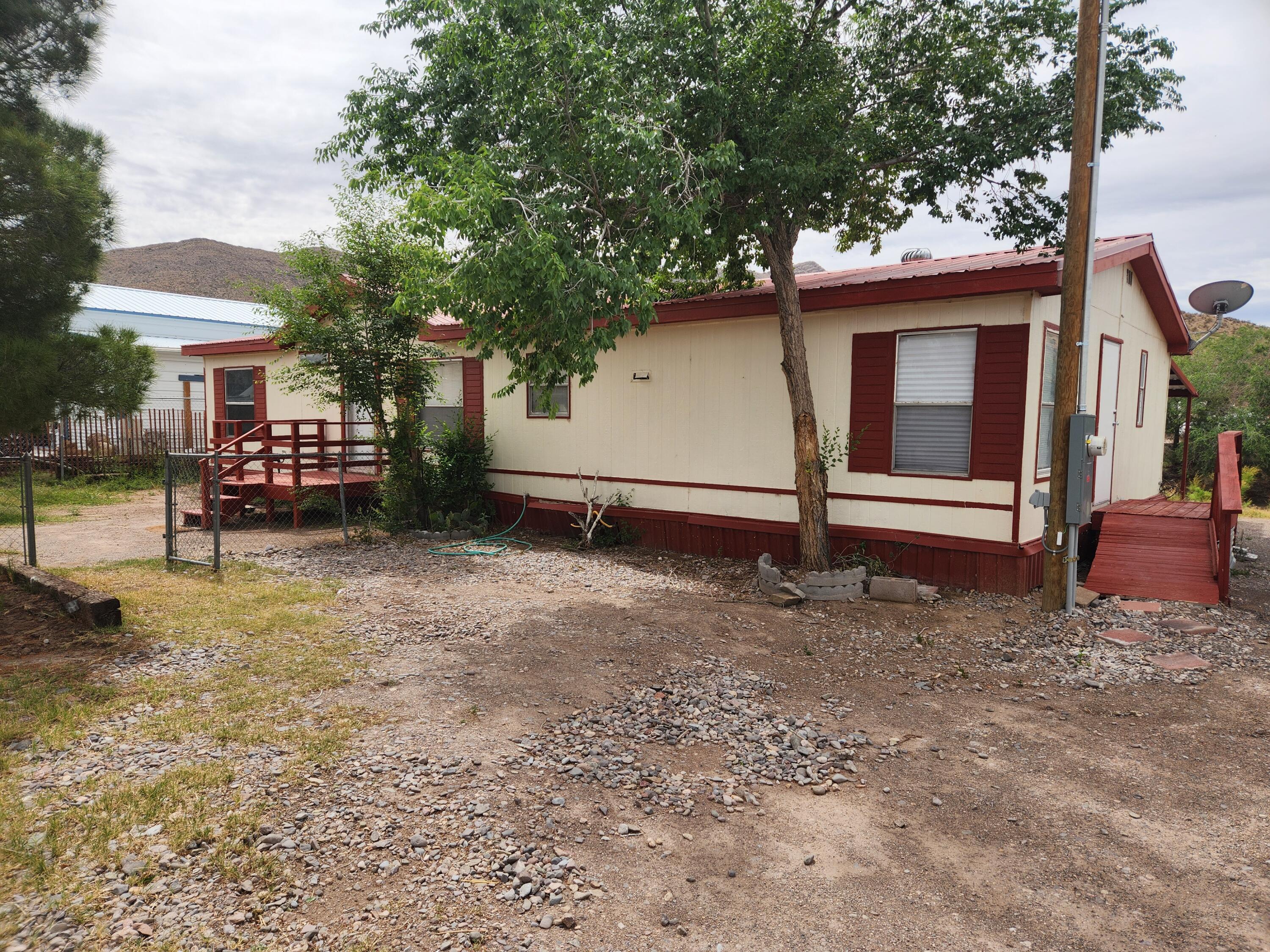 1047 E Riverside Drive, Truth or Consequences, NM 87901