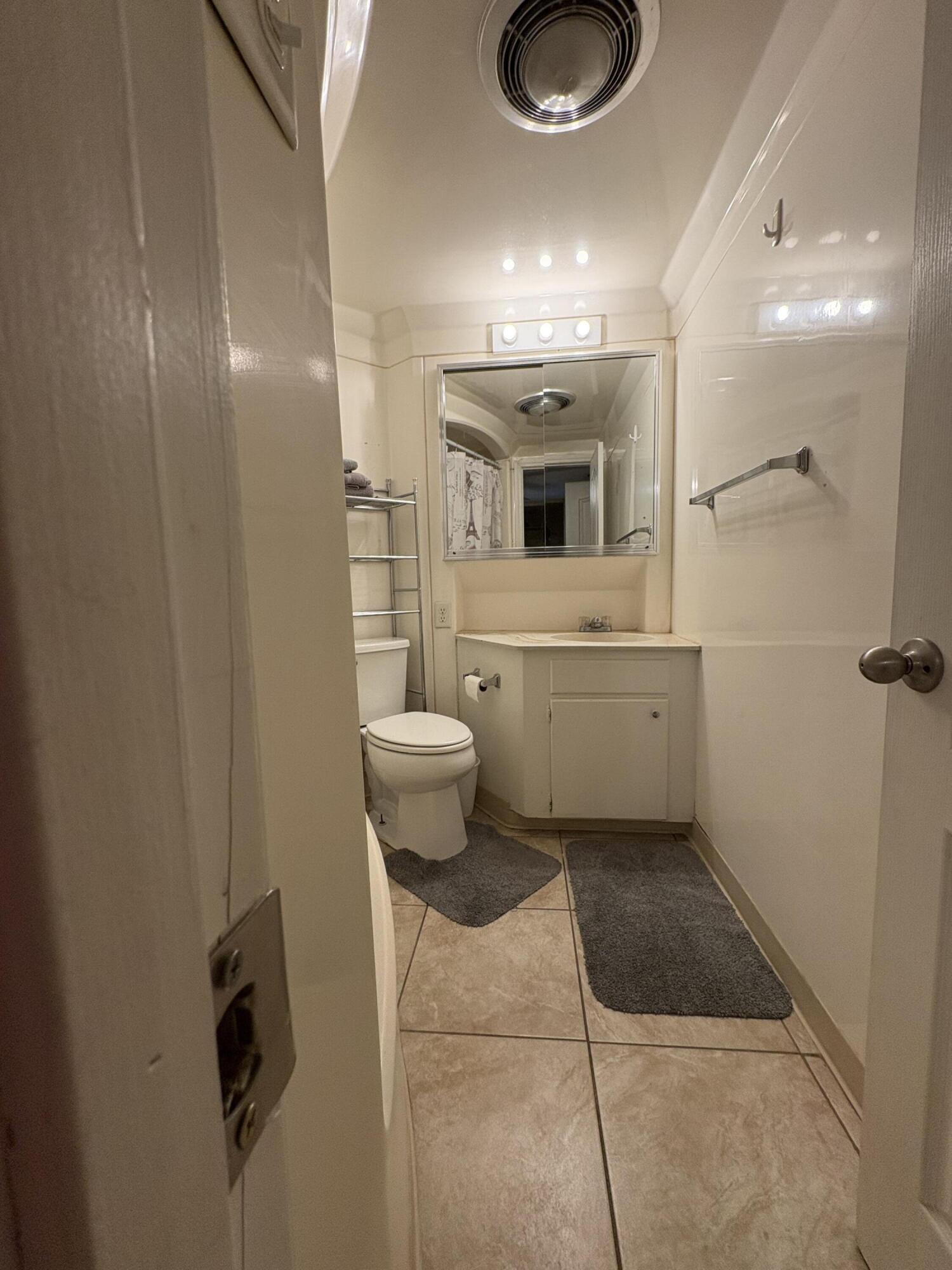 Photo 8 — 2800 Vail Avenue SE UNIT 118