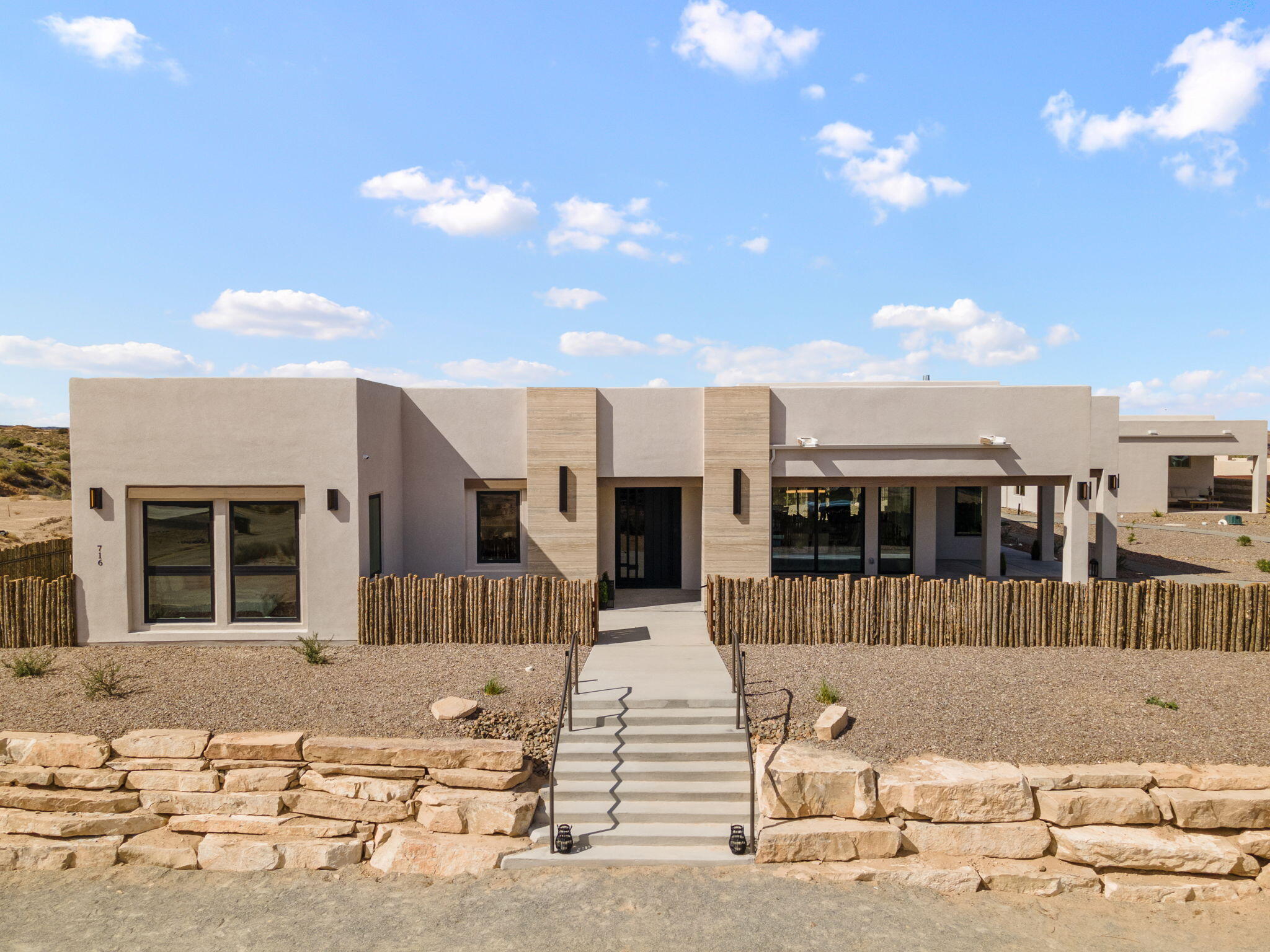 716 Colorado Mountain Road NE, Rio Rancho, NM 87124