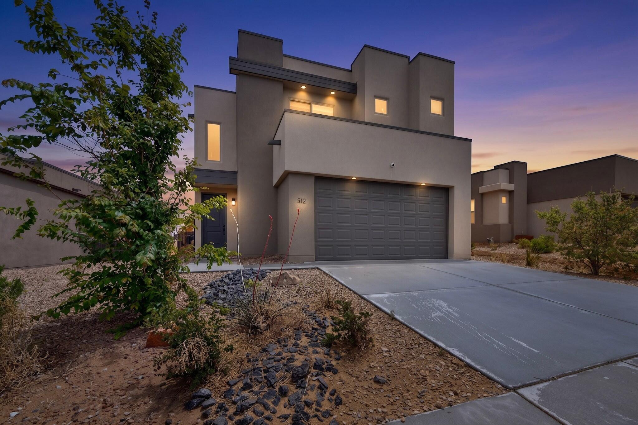 512 Wyatt Avenue SW, Los Lunas, NM 87031