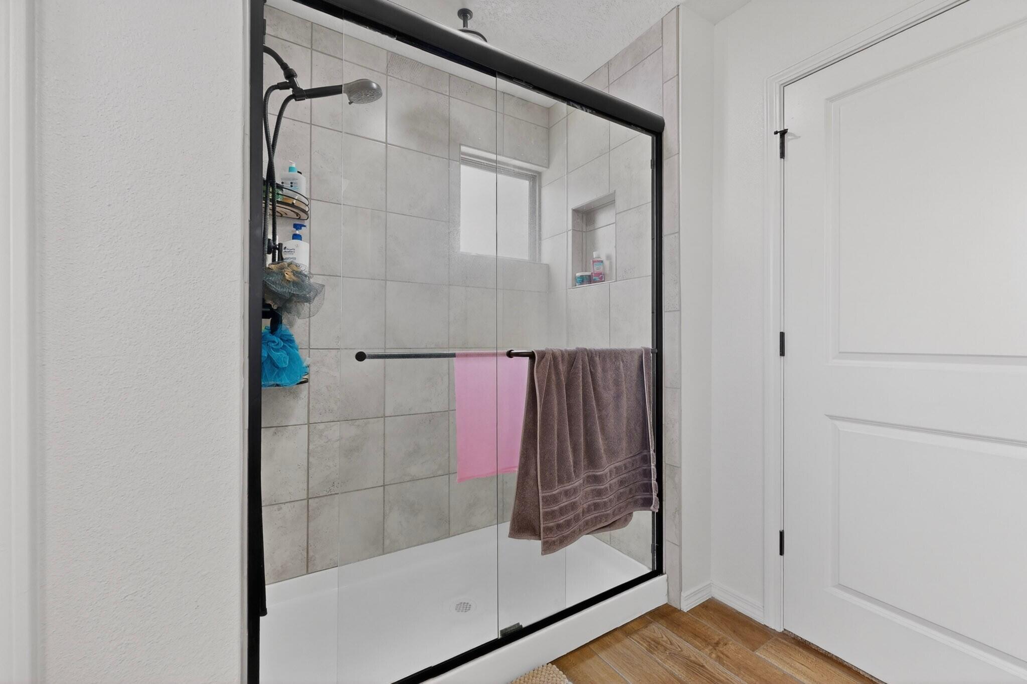 Photo 8 — 512 Wyatt Avenue SW