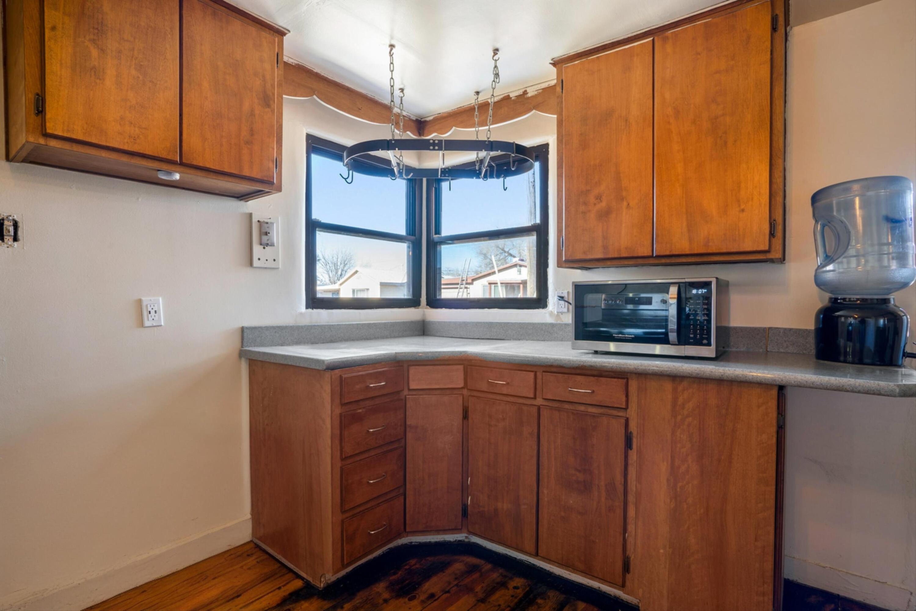 Photo 18 — 220 San Andres Avenue NW