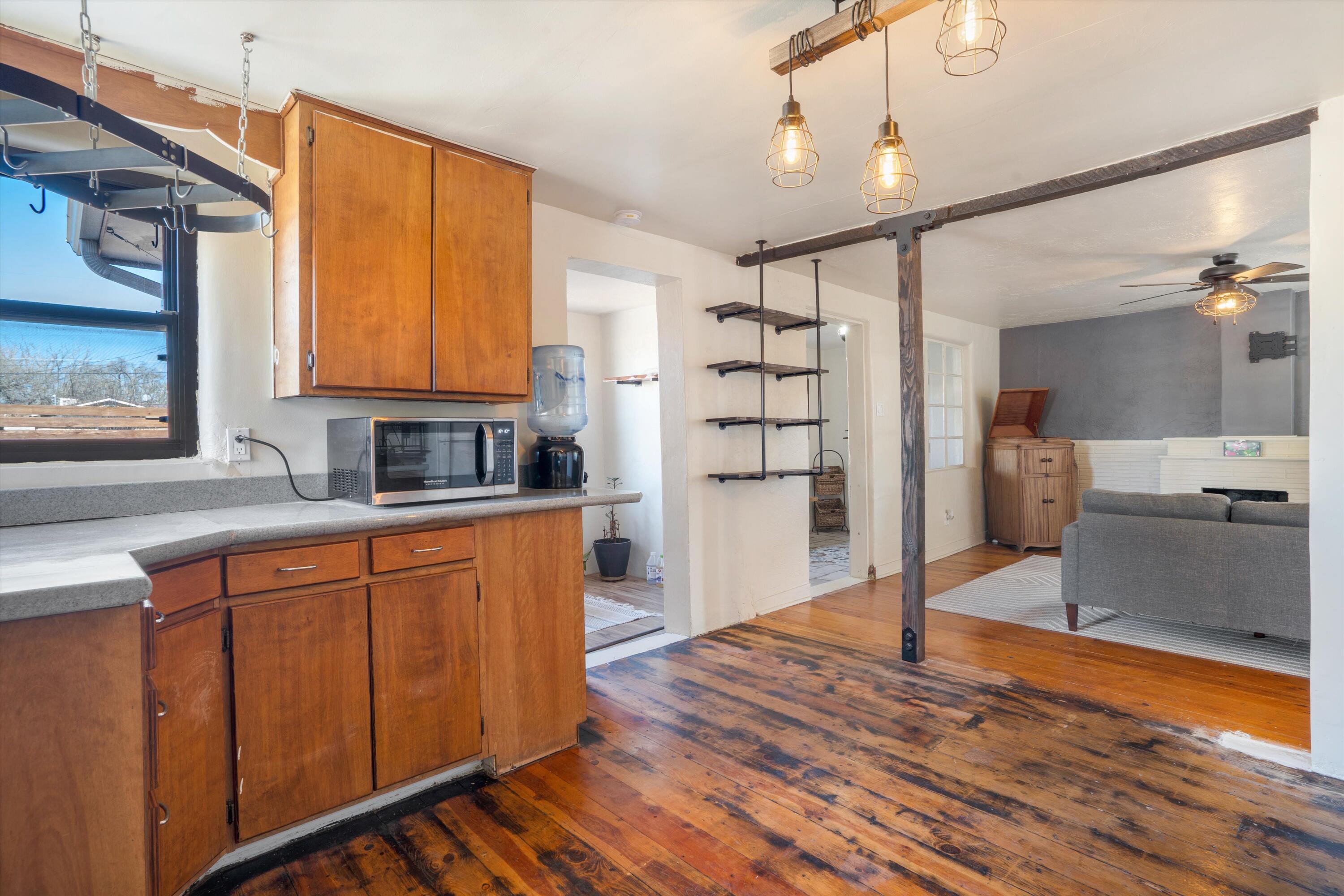 Photo 16 — 220 San Andres Avenue NW