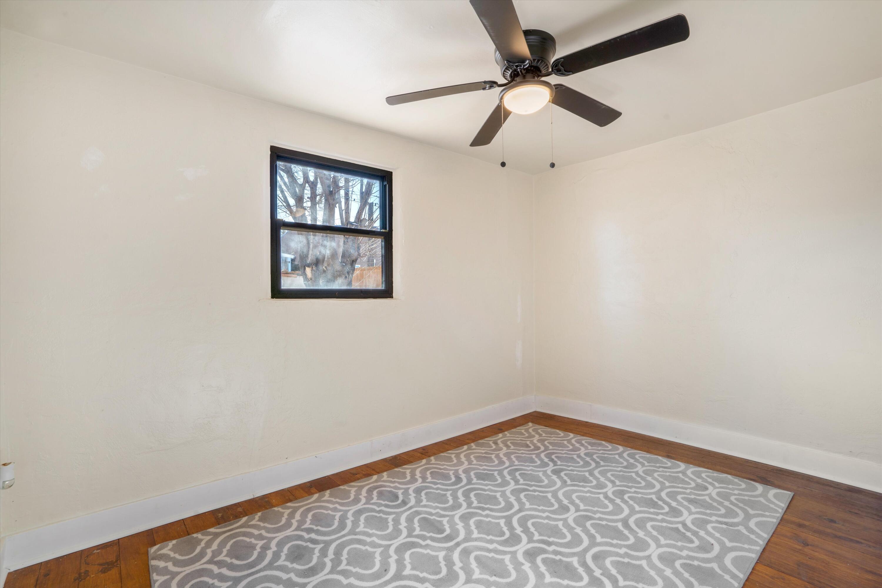 Photo 12 — 220 San Andres Avenue NW