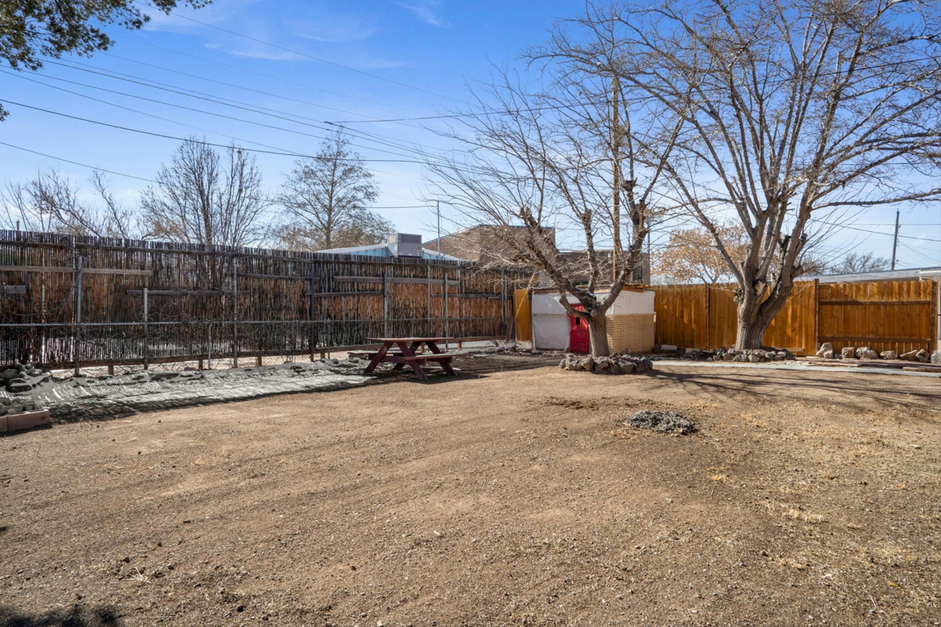 Photo 8 — 220 San Andres Avenue NW