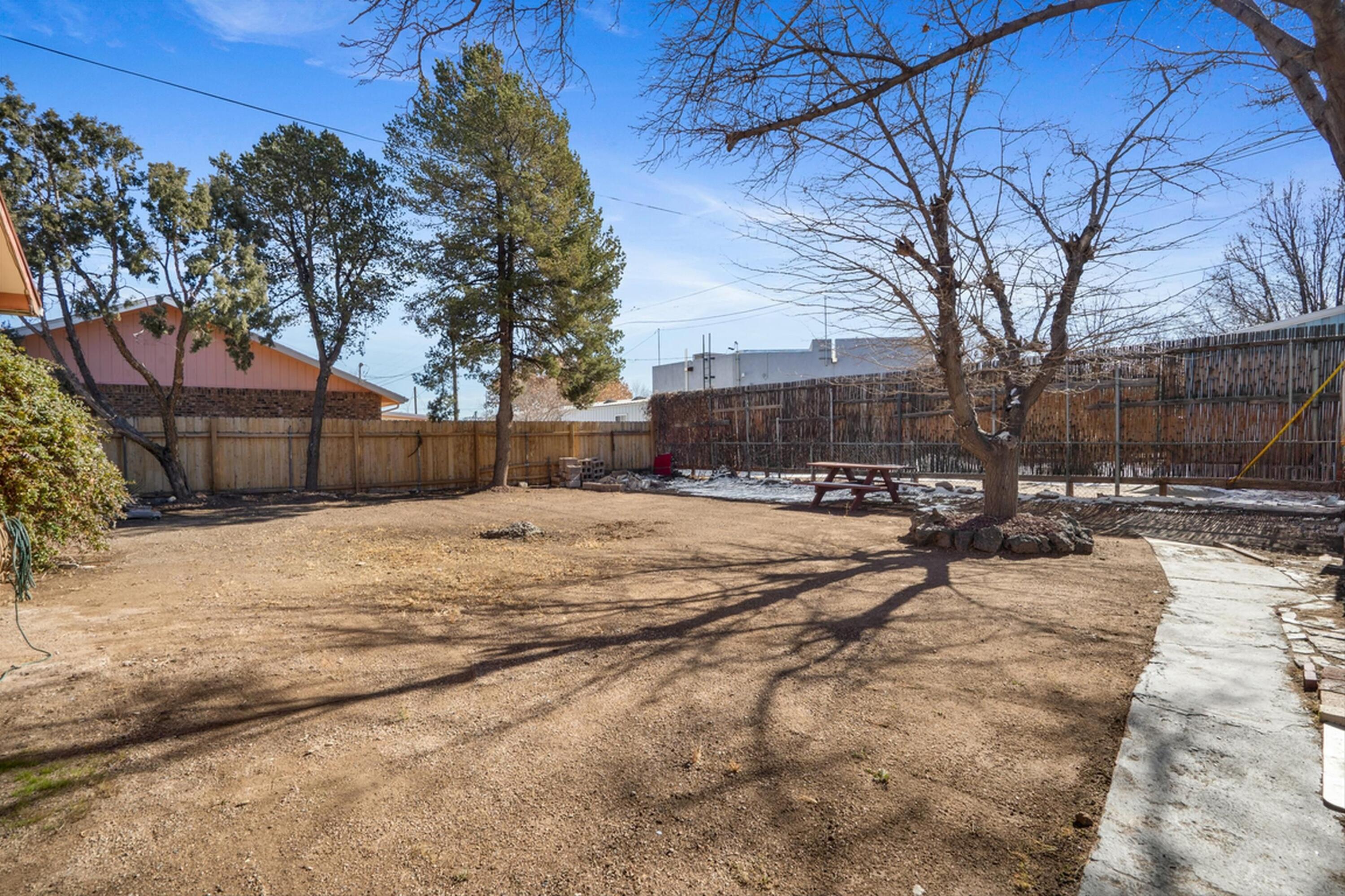 Photo 3 — 220 San Andres Avenue NW