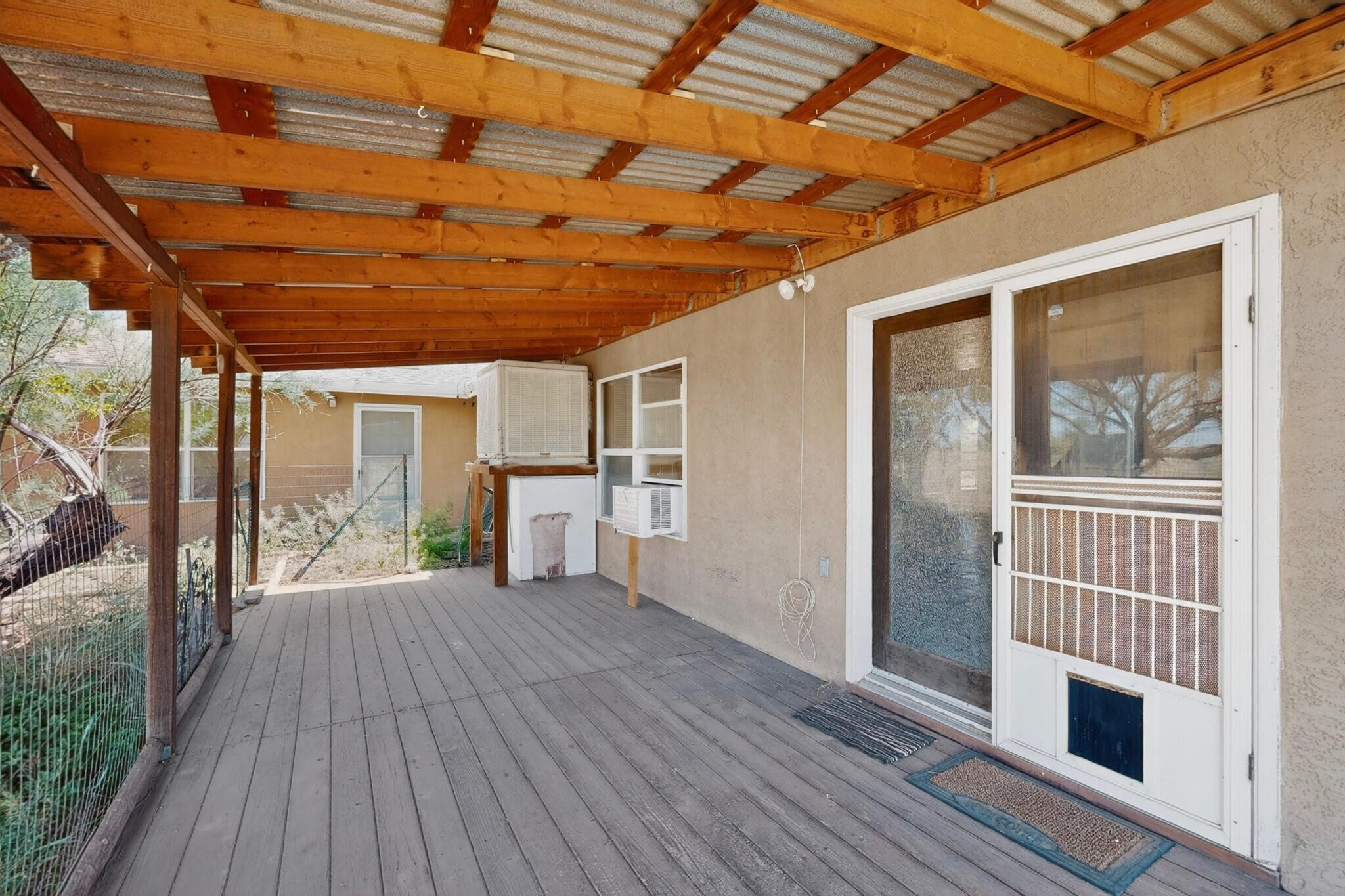 Photo 13 — 257 Sunnyslope Street SW
