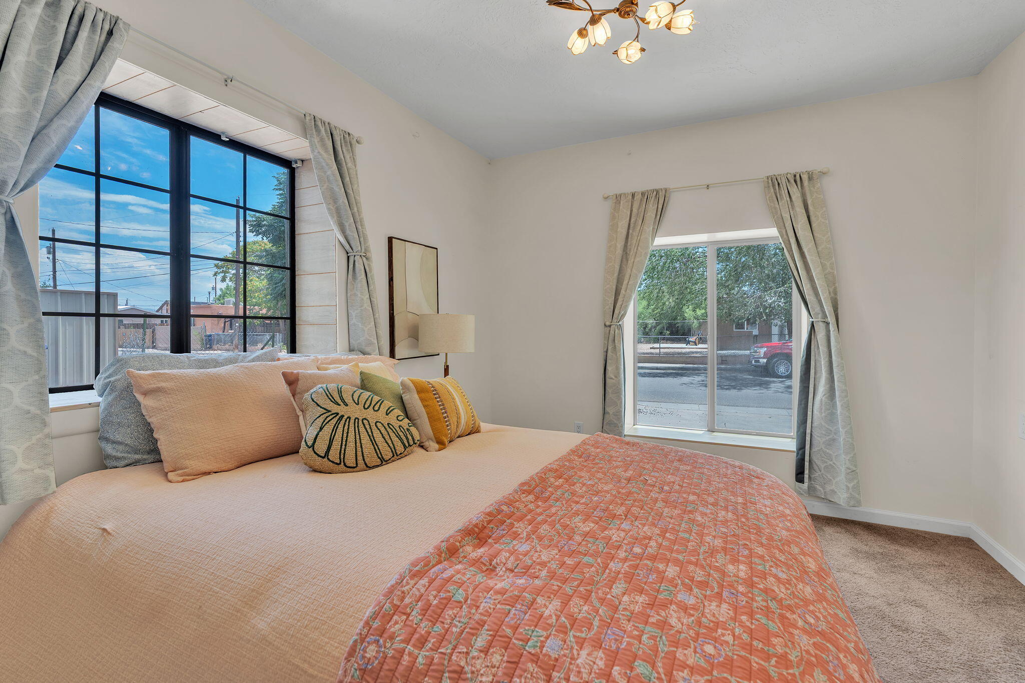 Photo 10 — 2707 Floral Road NW