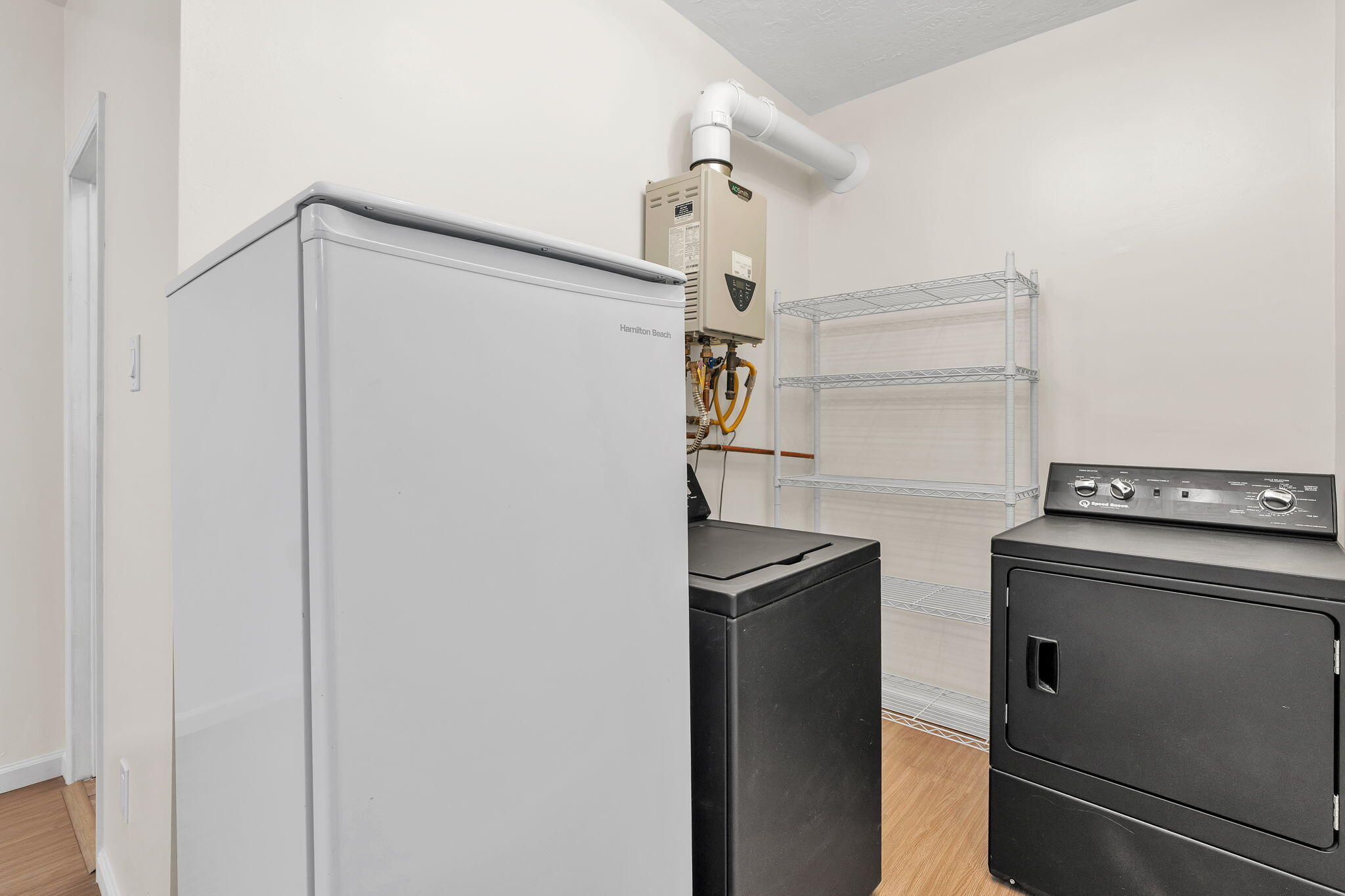 Photo 16 — 2707 Floral Road NW