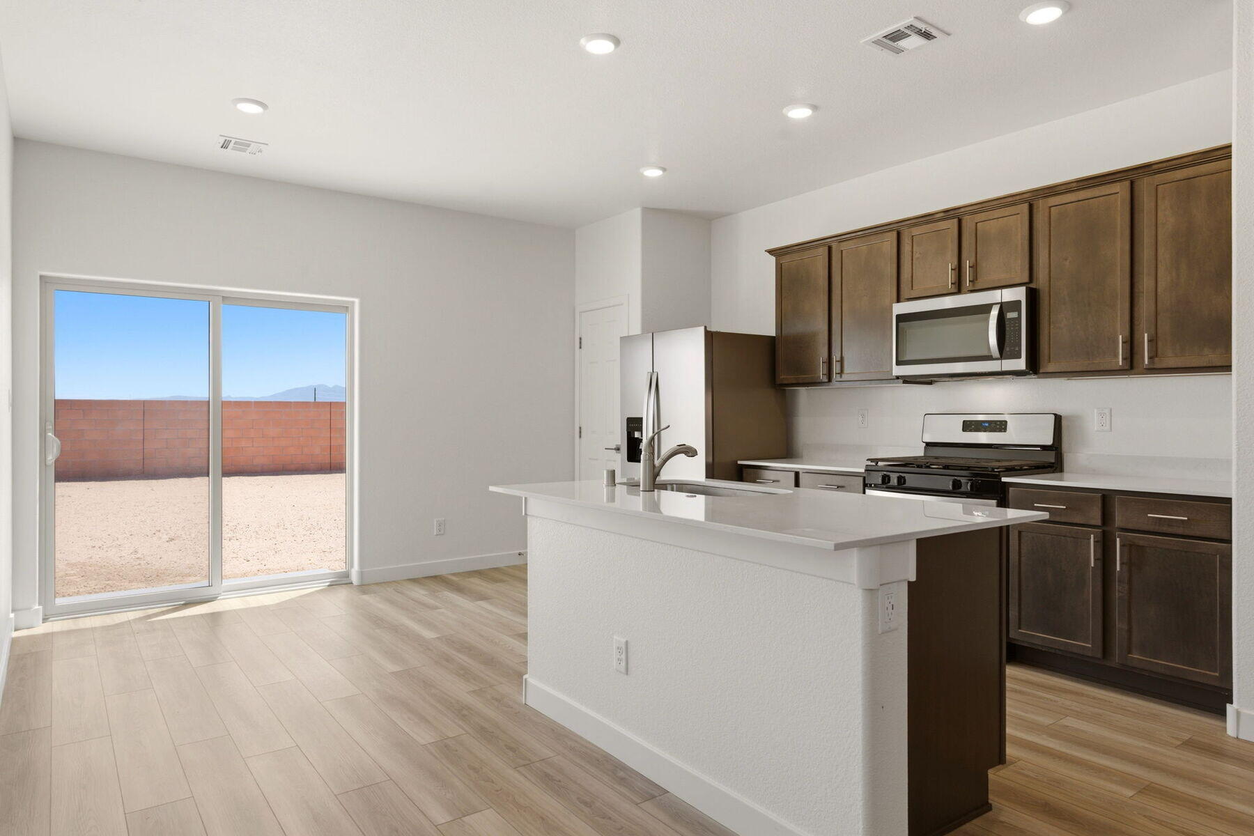 Photo 12 — 1252 Carter Drive SW
