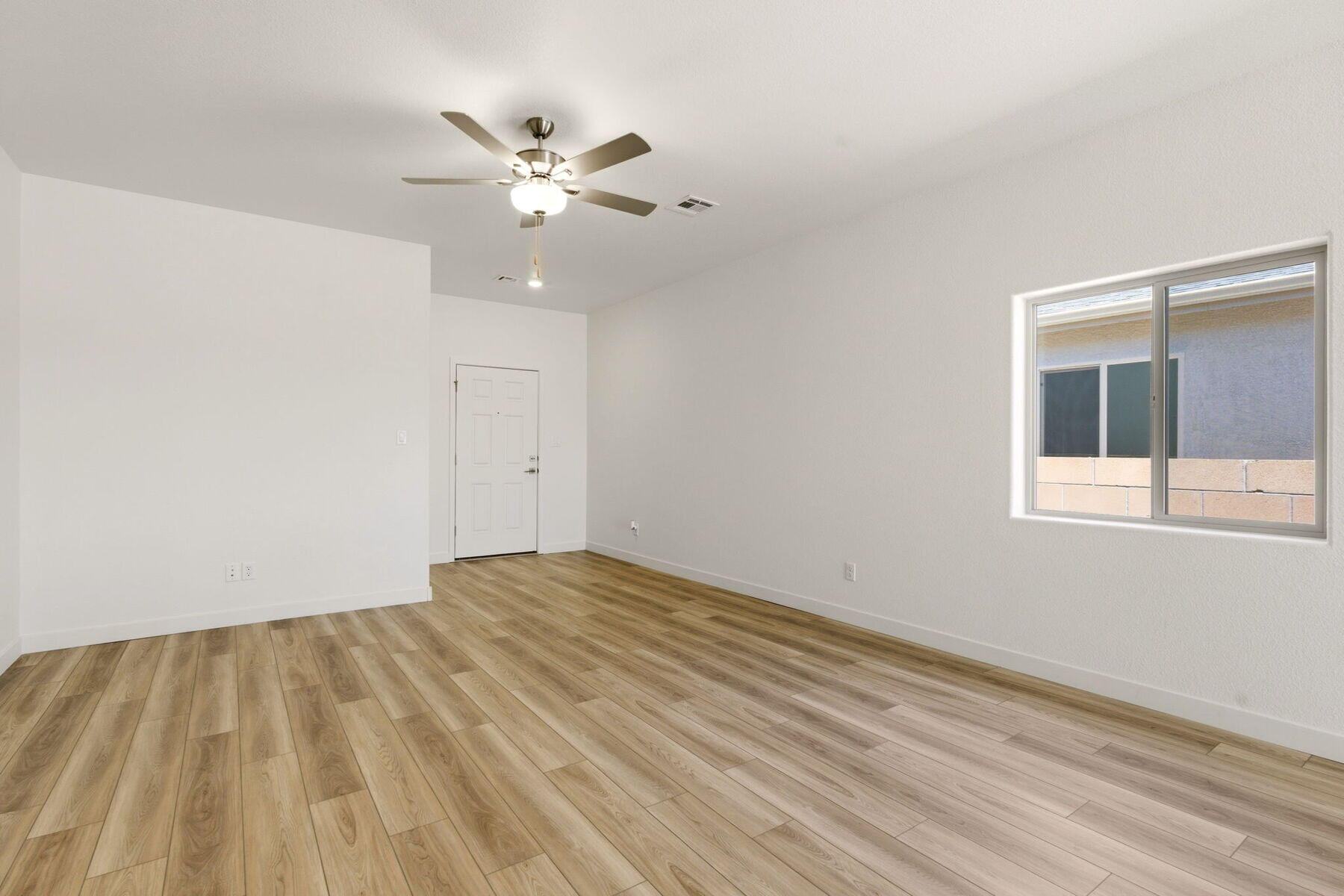 Photo 9 — 1252 Carter Drive SW