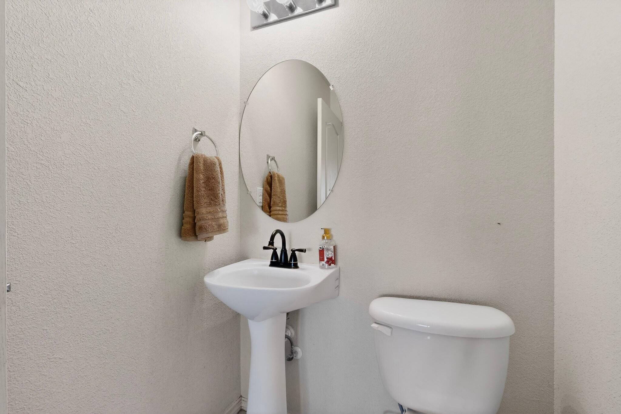 Photo 7 — 551 Blue Sage Avenue SW
