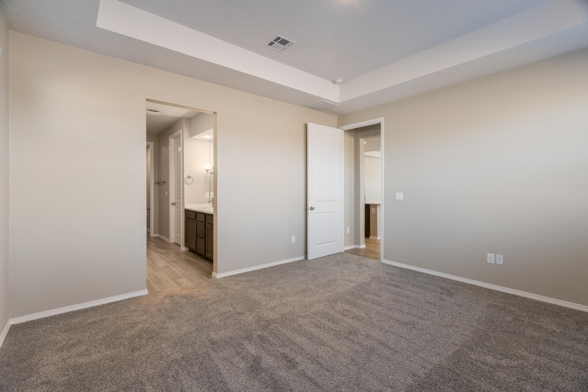 Photo 15 — 6817 Preston Road NE