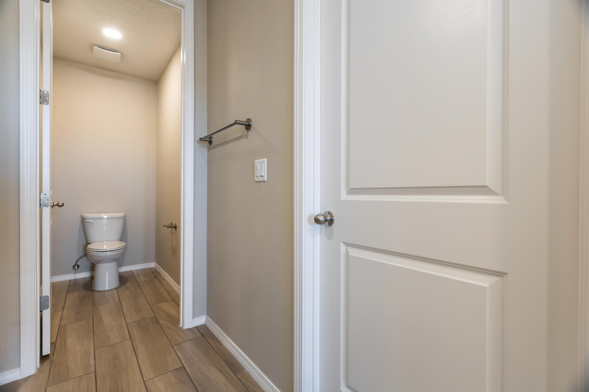 Photo 18 — 6817 Preston Road NE