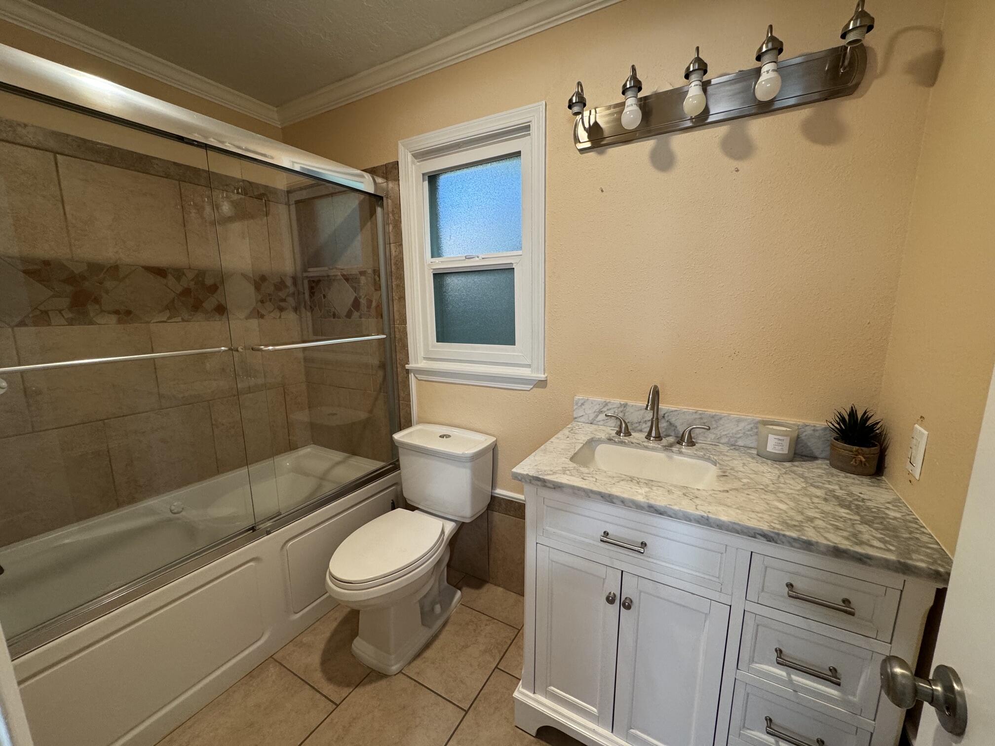 Photo 15 — 613 Keleher Avenue NW
