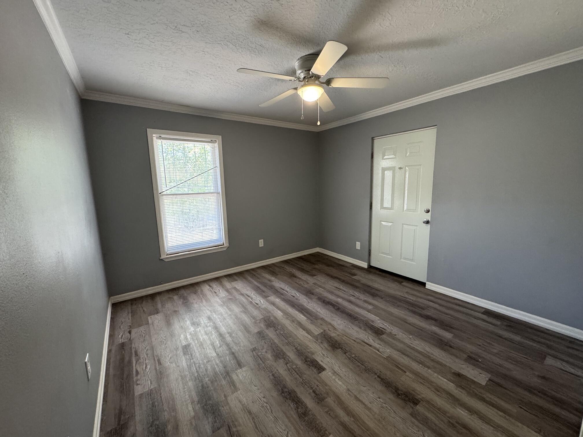 Photo 8 — 613 Keleher Avenue NW