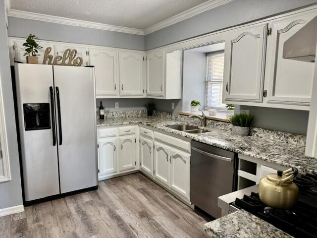 Photo 18 — 613 Keleher Avenue NW