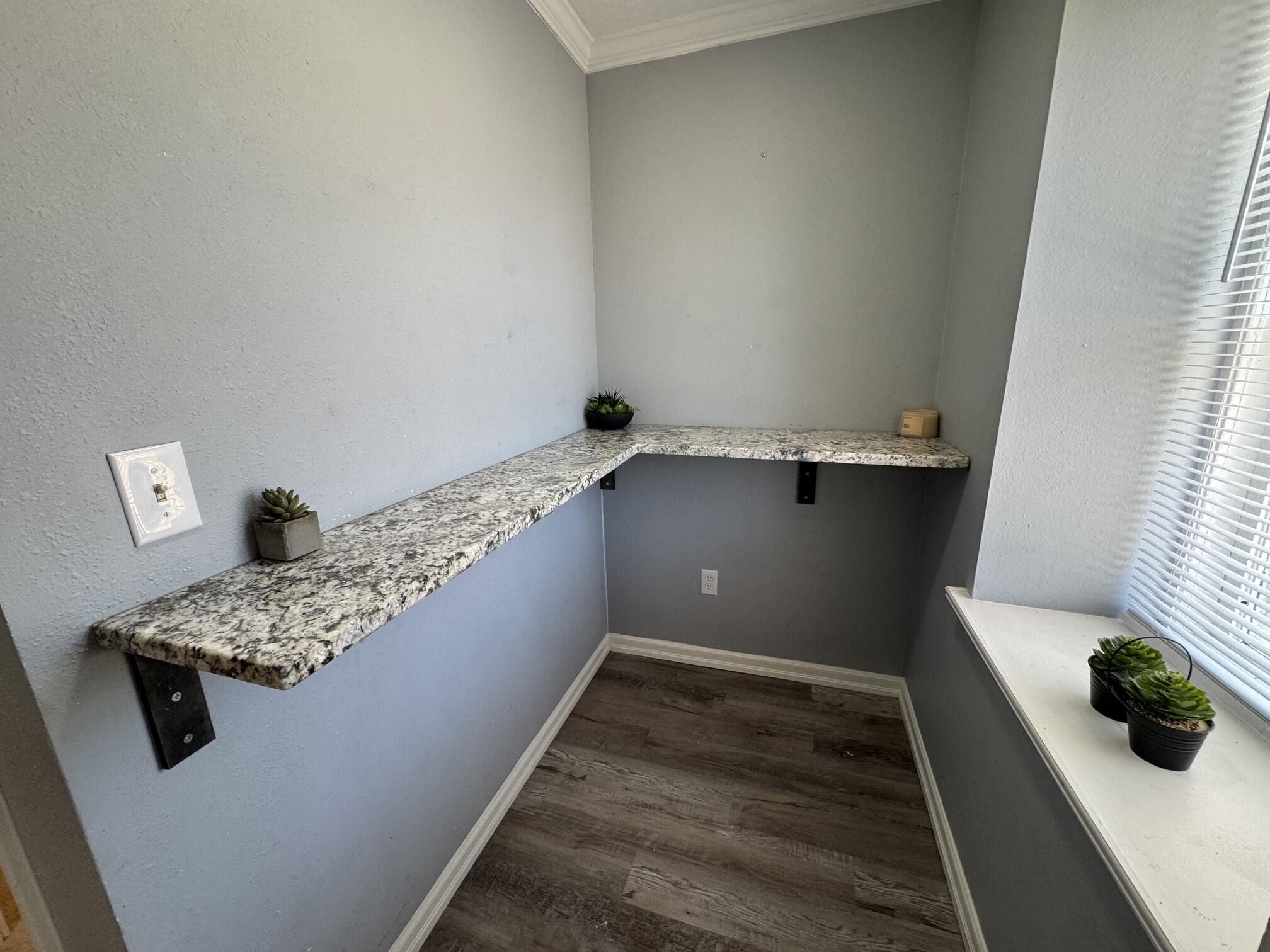 Photo 17 — 613 Keleher Avenue NW