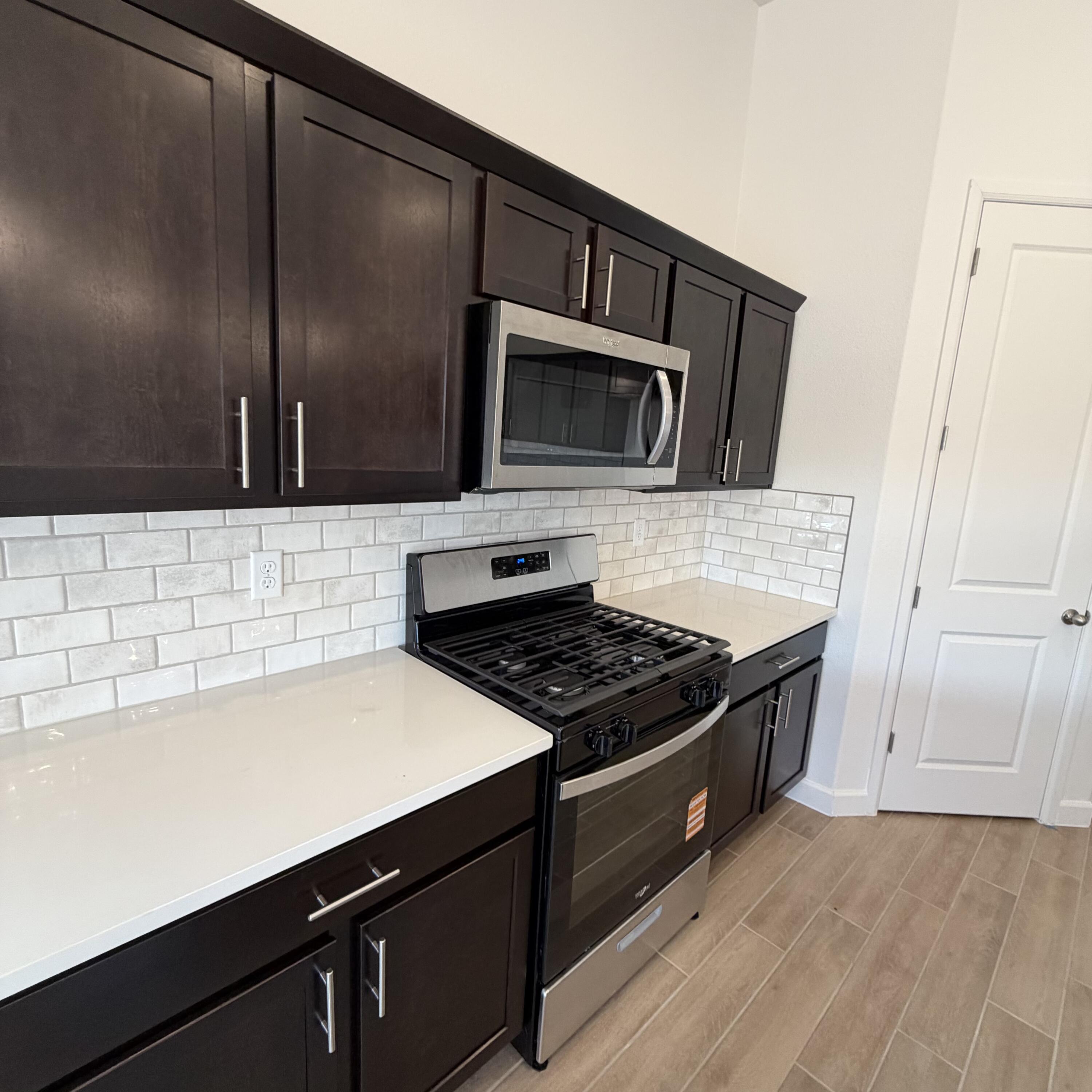 Photo 8 — 2436 Marble Avenue NE