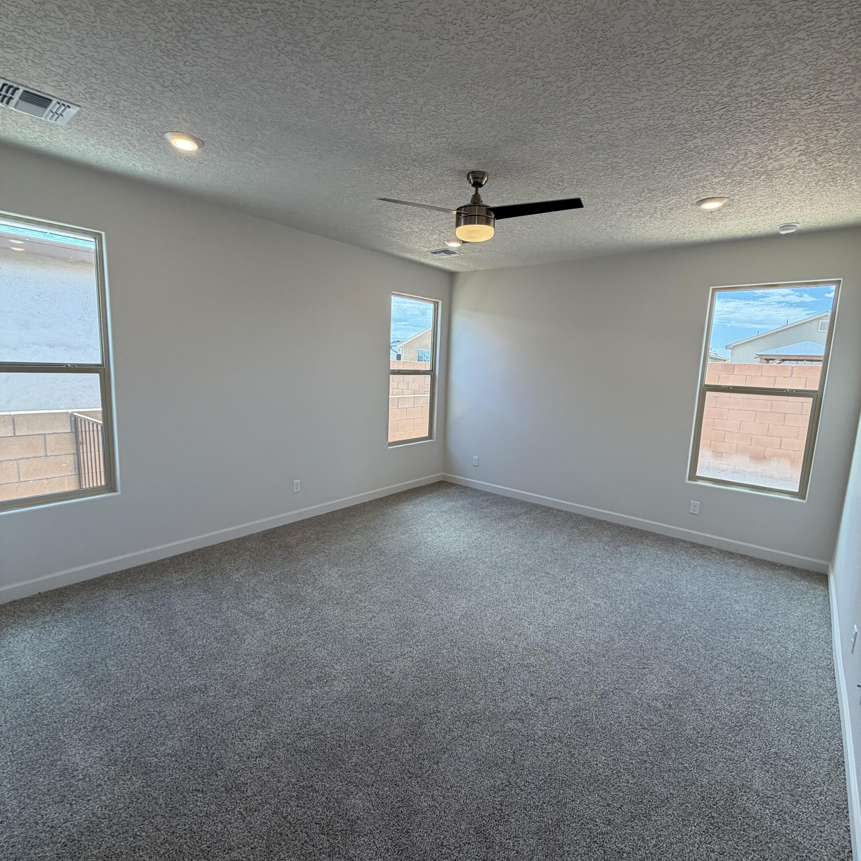 Photo 11 — 2436 Marble Avenue NE