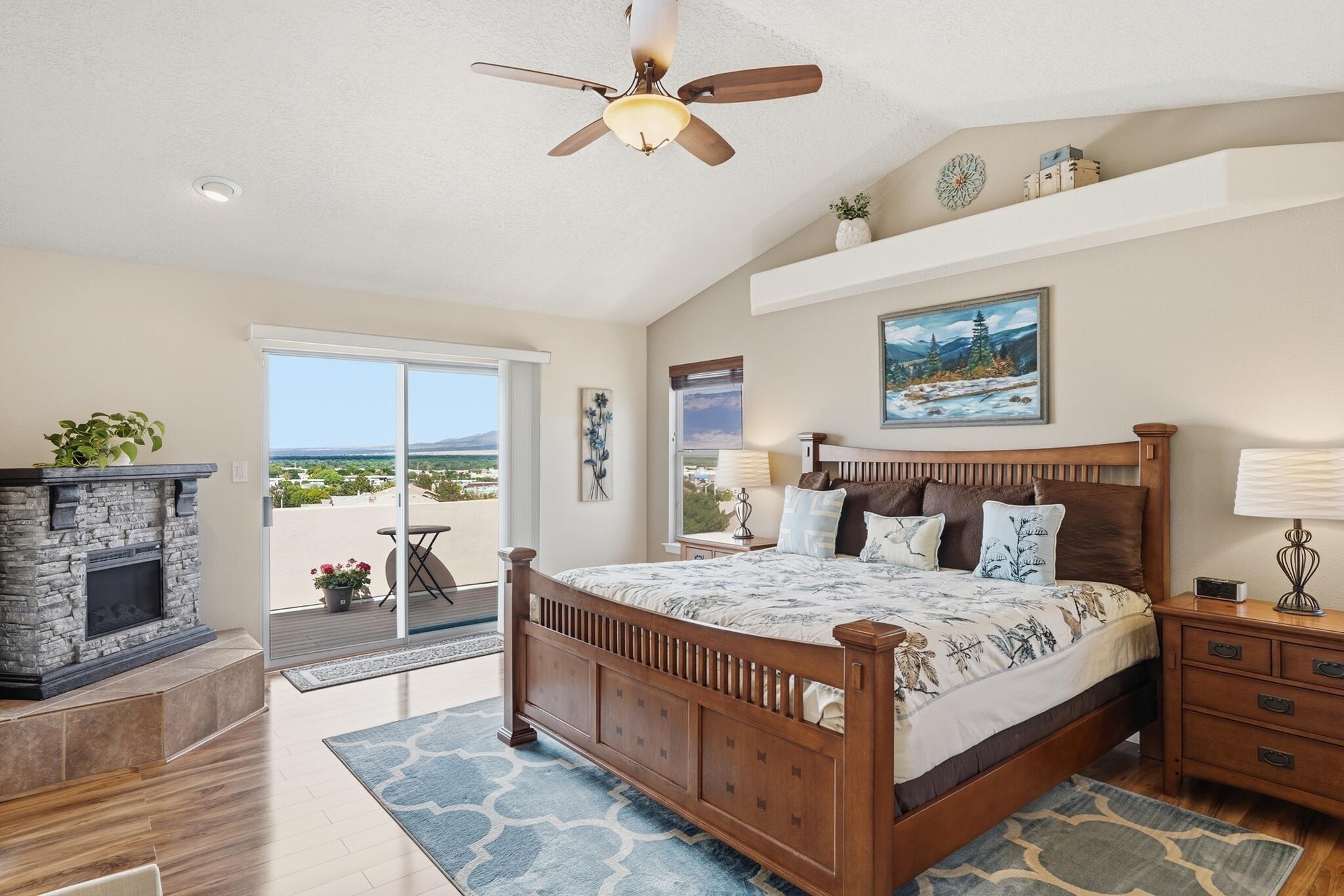 Photo 4 — 4203 Caprock Road NW