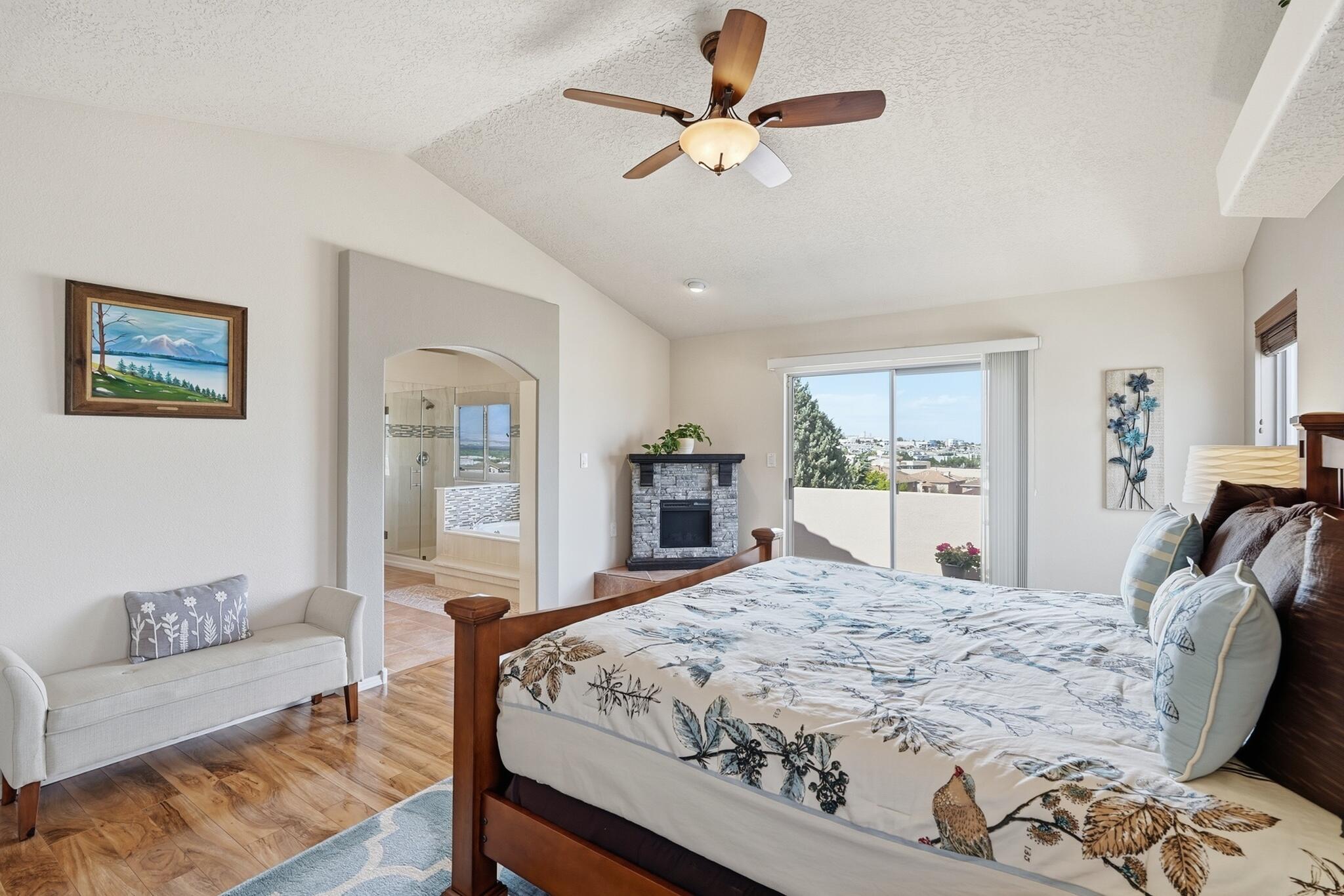Photo 6 — 4203 Caprock Road NW