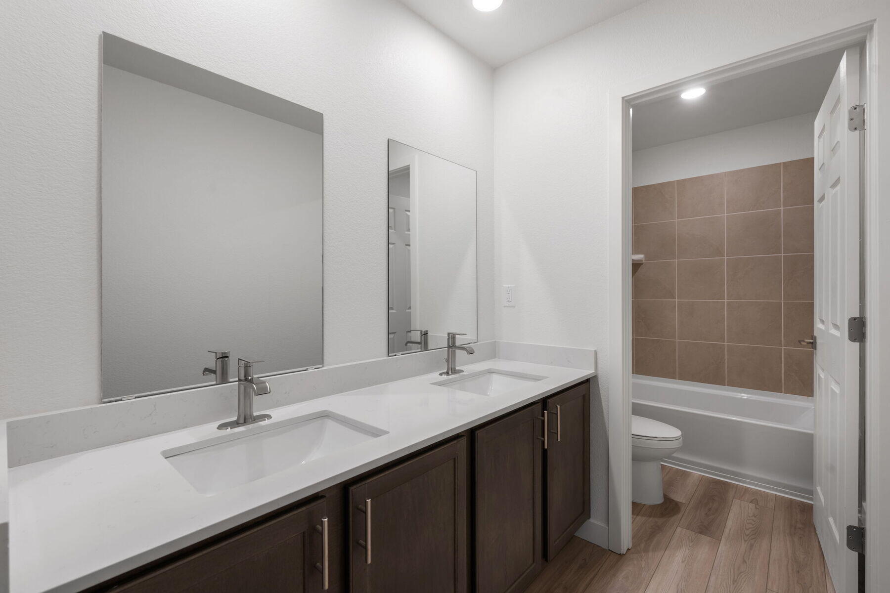Photo 8 — 1253 Carter Drive SW
