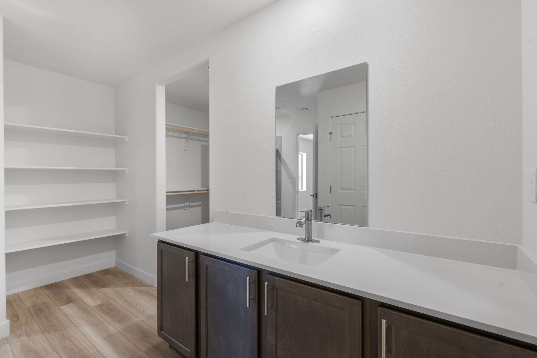 Photo 5 — 1253 Carter Drive SW