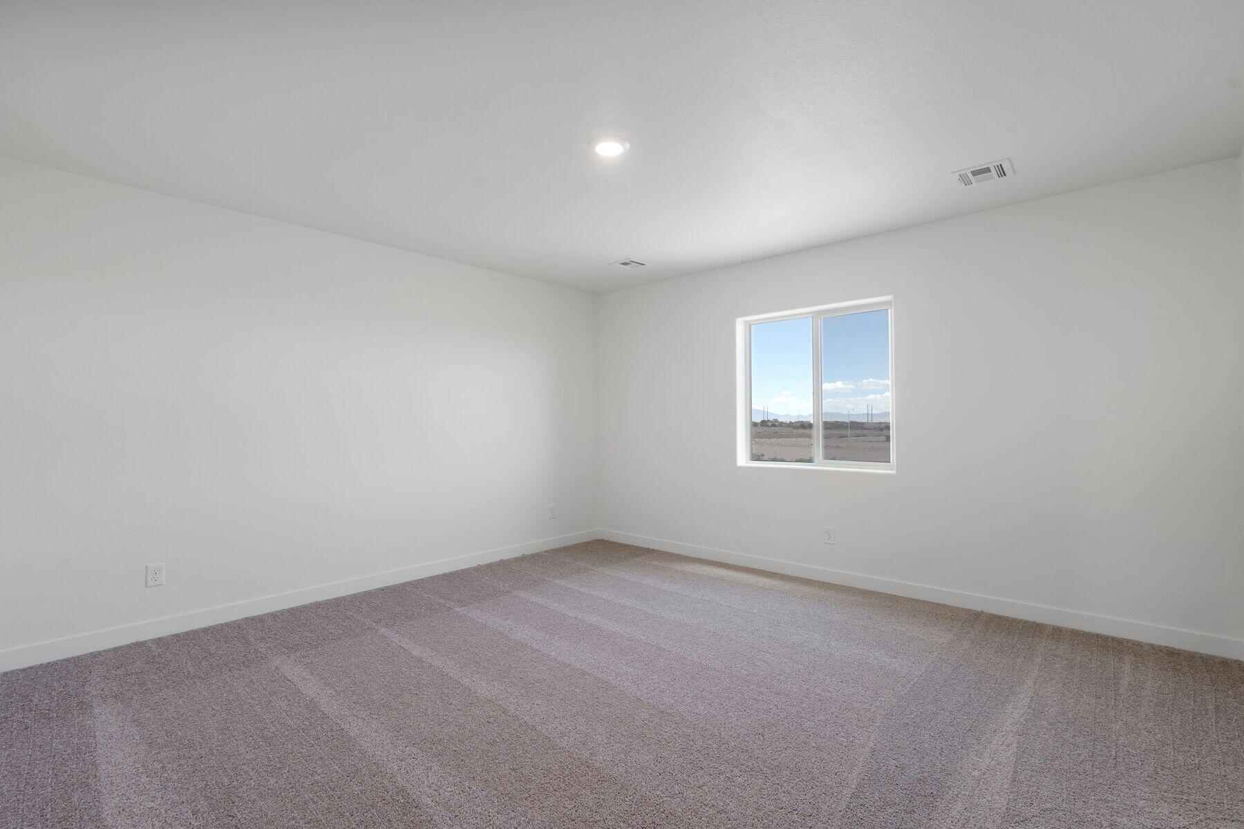 Photo 4 — 1253 Carter Drive SW