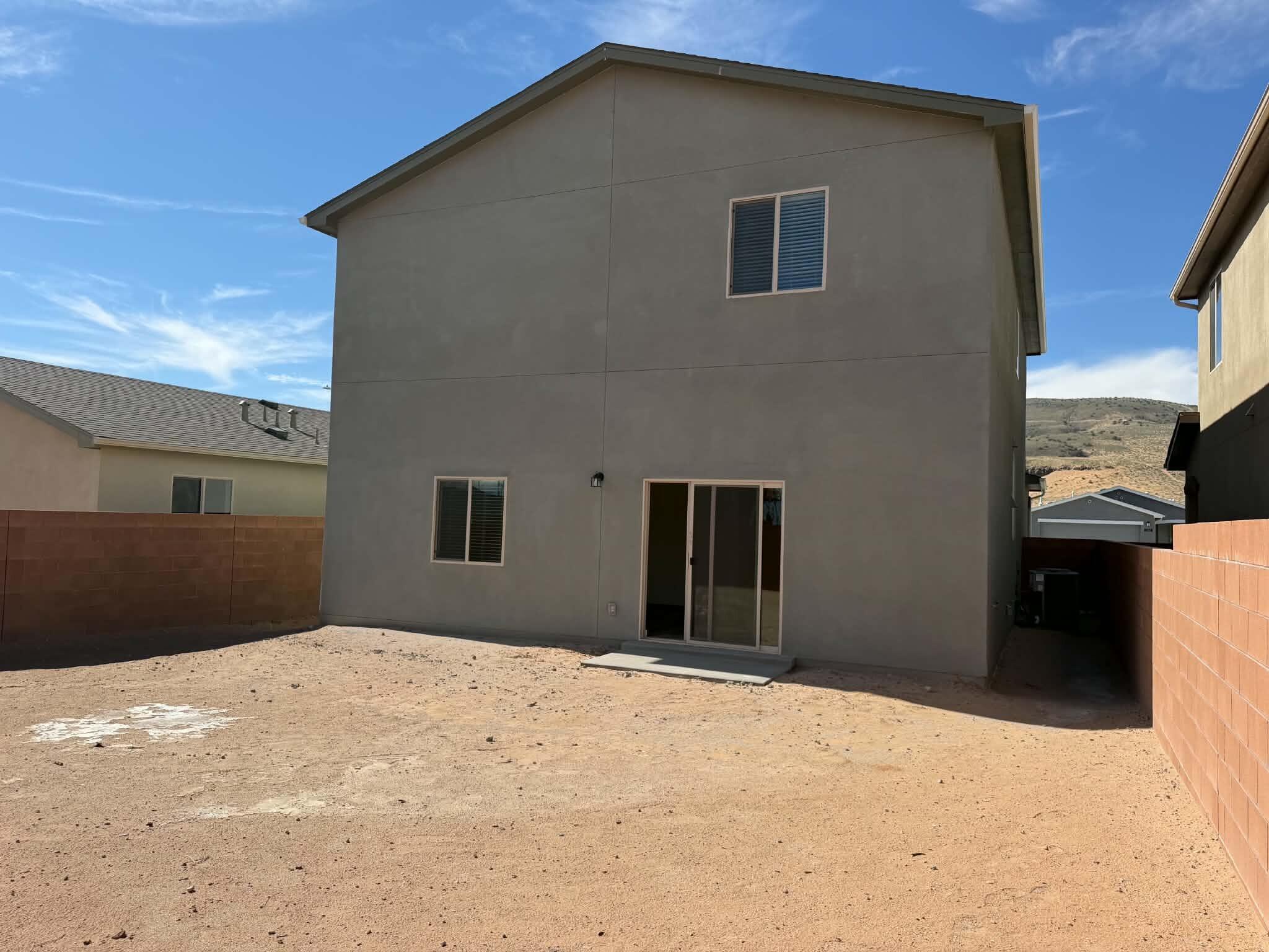 Photo 2 — 1253 Carter Drive SW