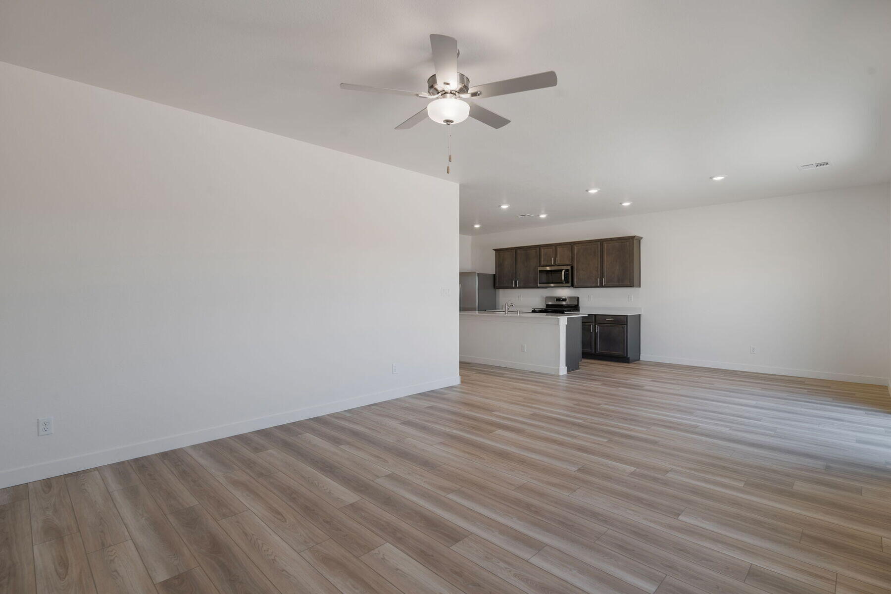 Photo 13 — 1253 Carter Drive SW