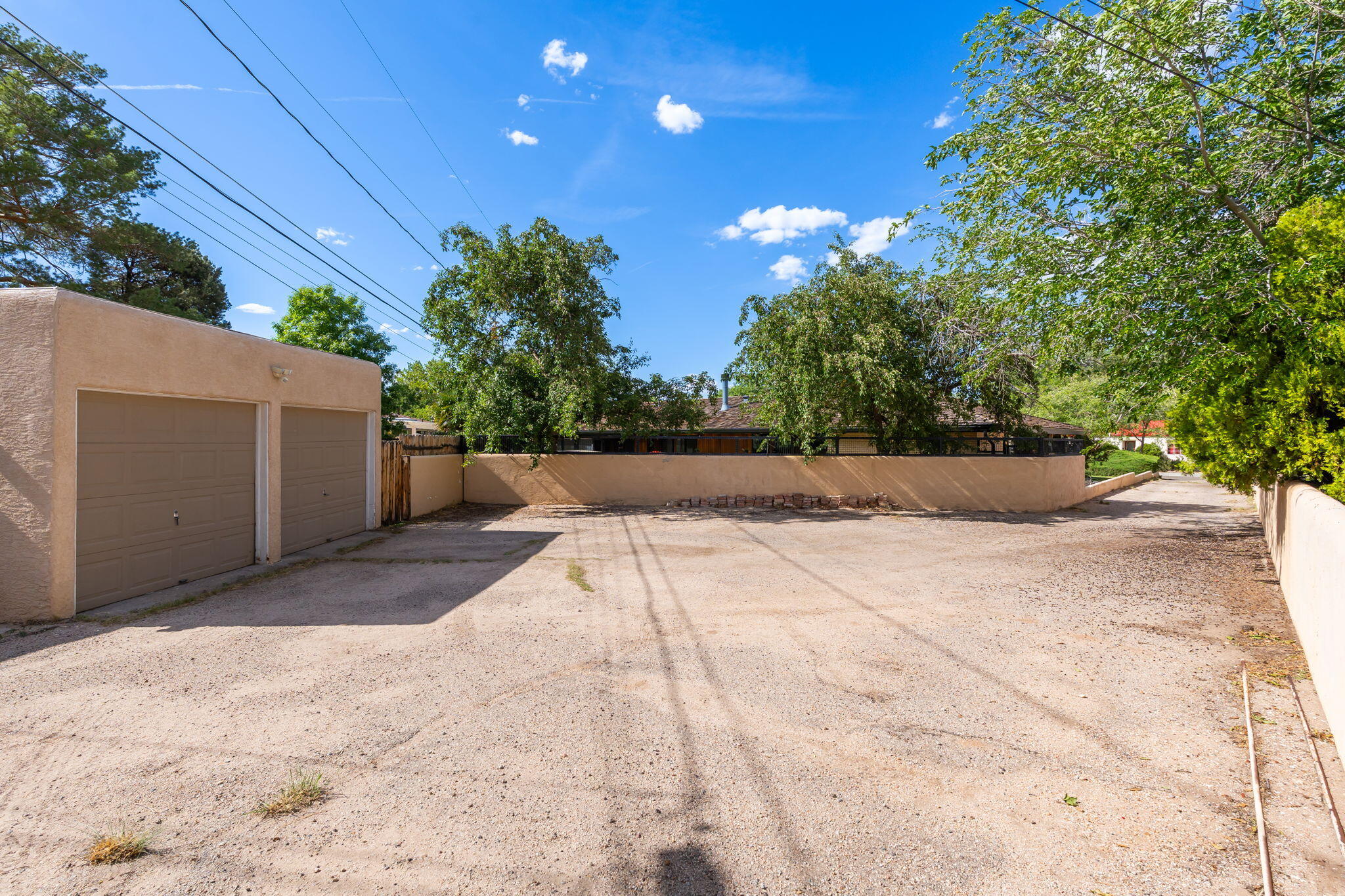 Photo 6 — 808 Parkland Circle SE
