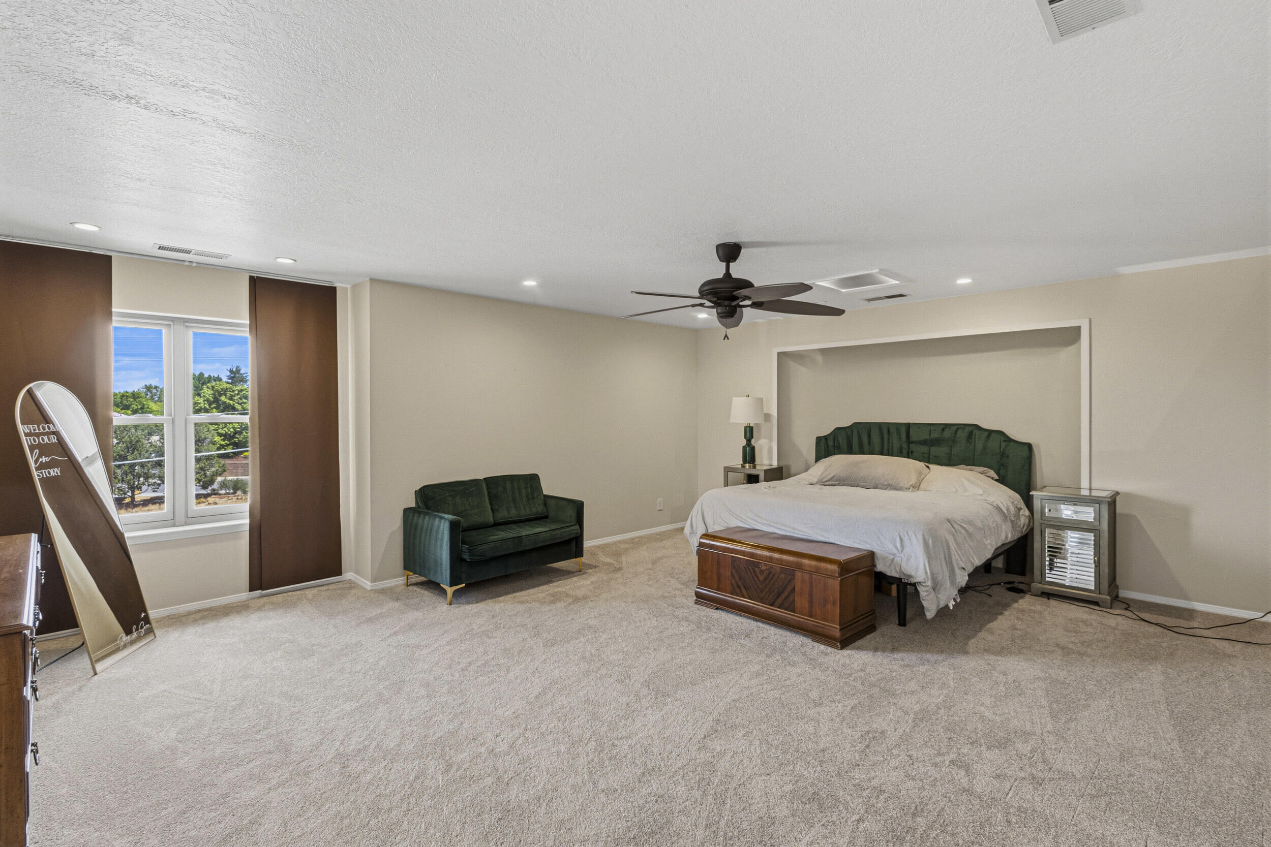 Photo 13 — 7009 Pala Mesa Court NE
