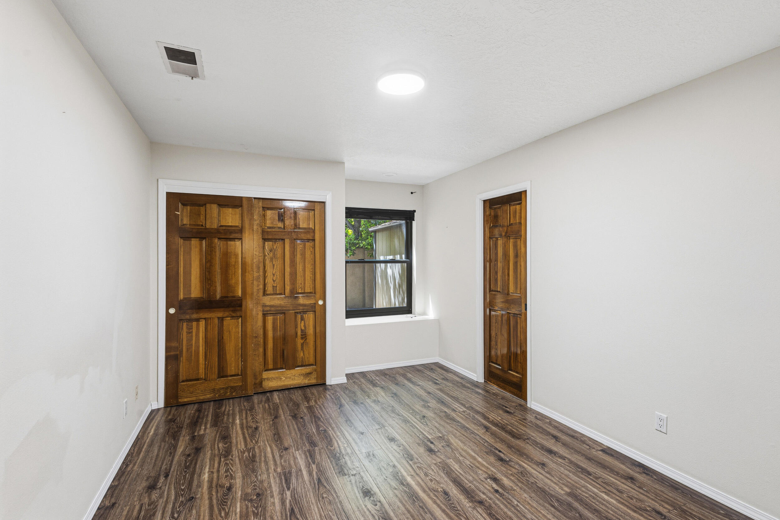 Photo 7 — 7009 Pala Mesa Court NE