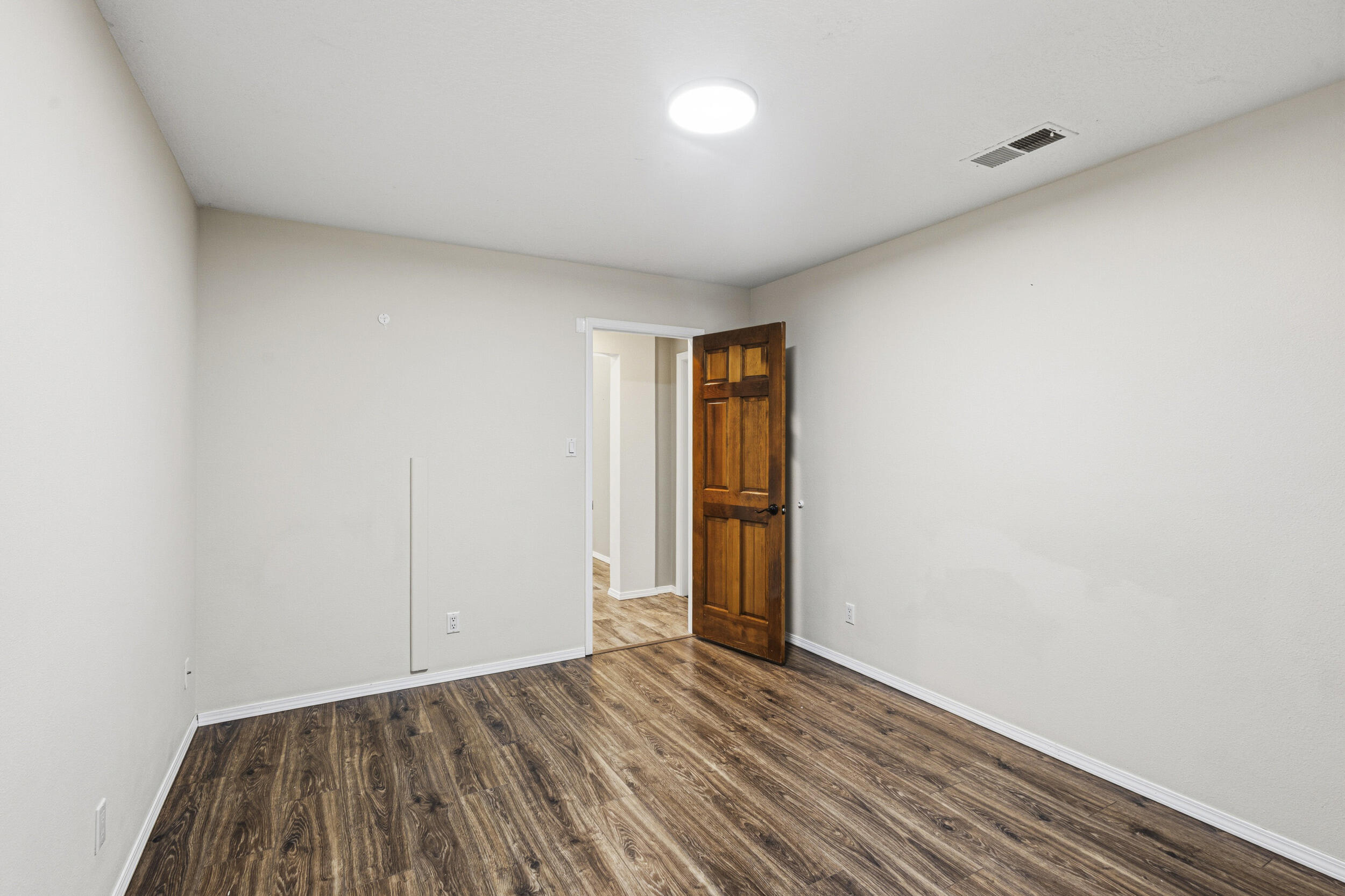 Photo 6 — 7009 Pala Mesa Court NE