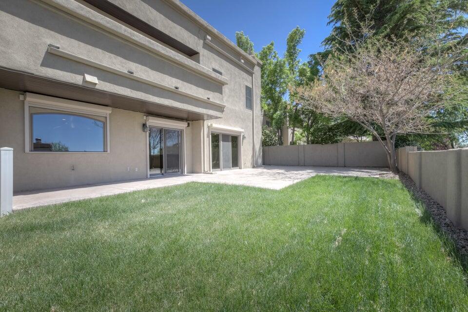 Photo 3 — 7009 Pala Mesa Court NE