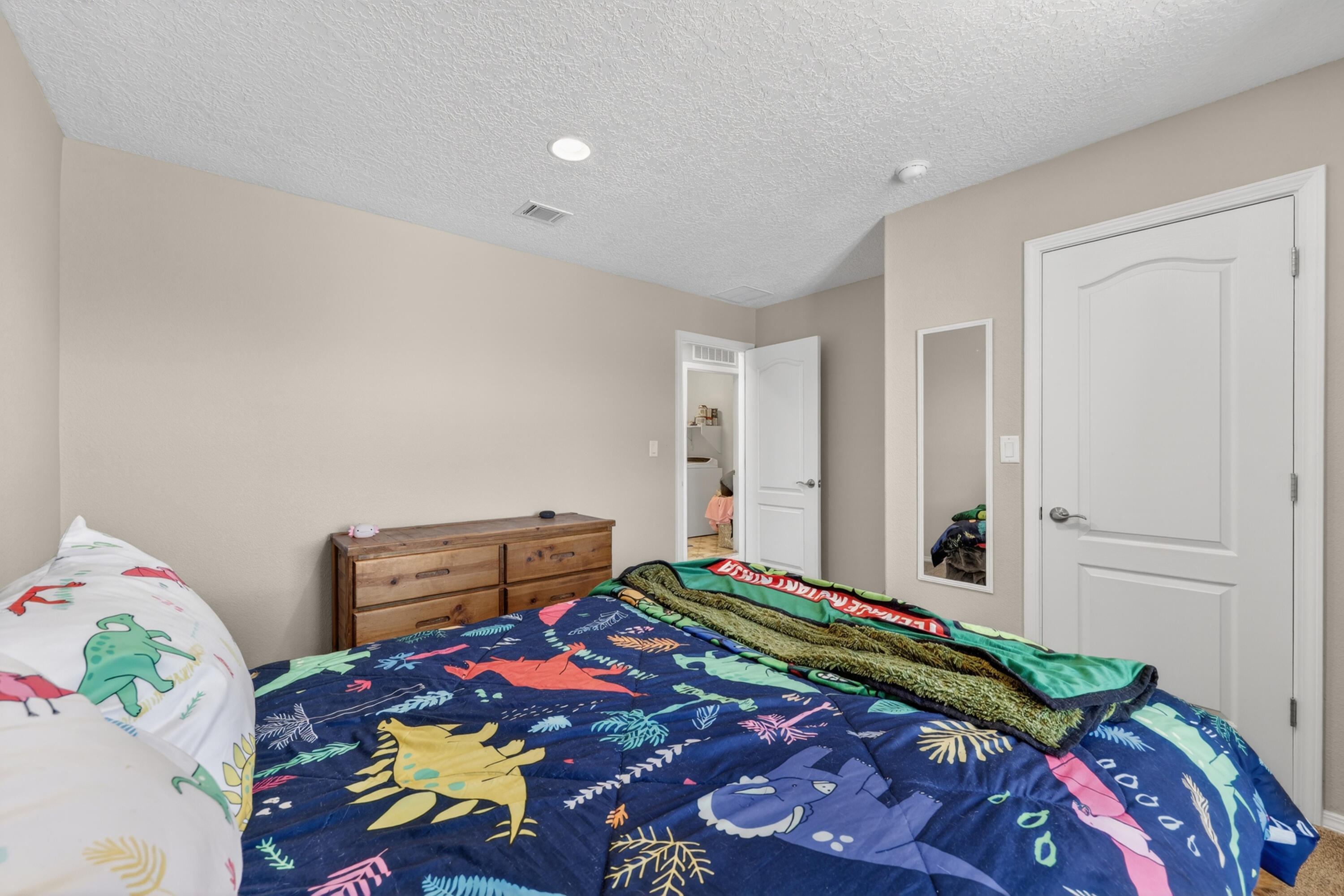 Photo 17 — 1151 Vallecito Loop NW