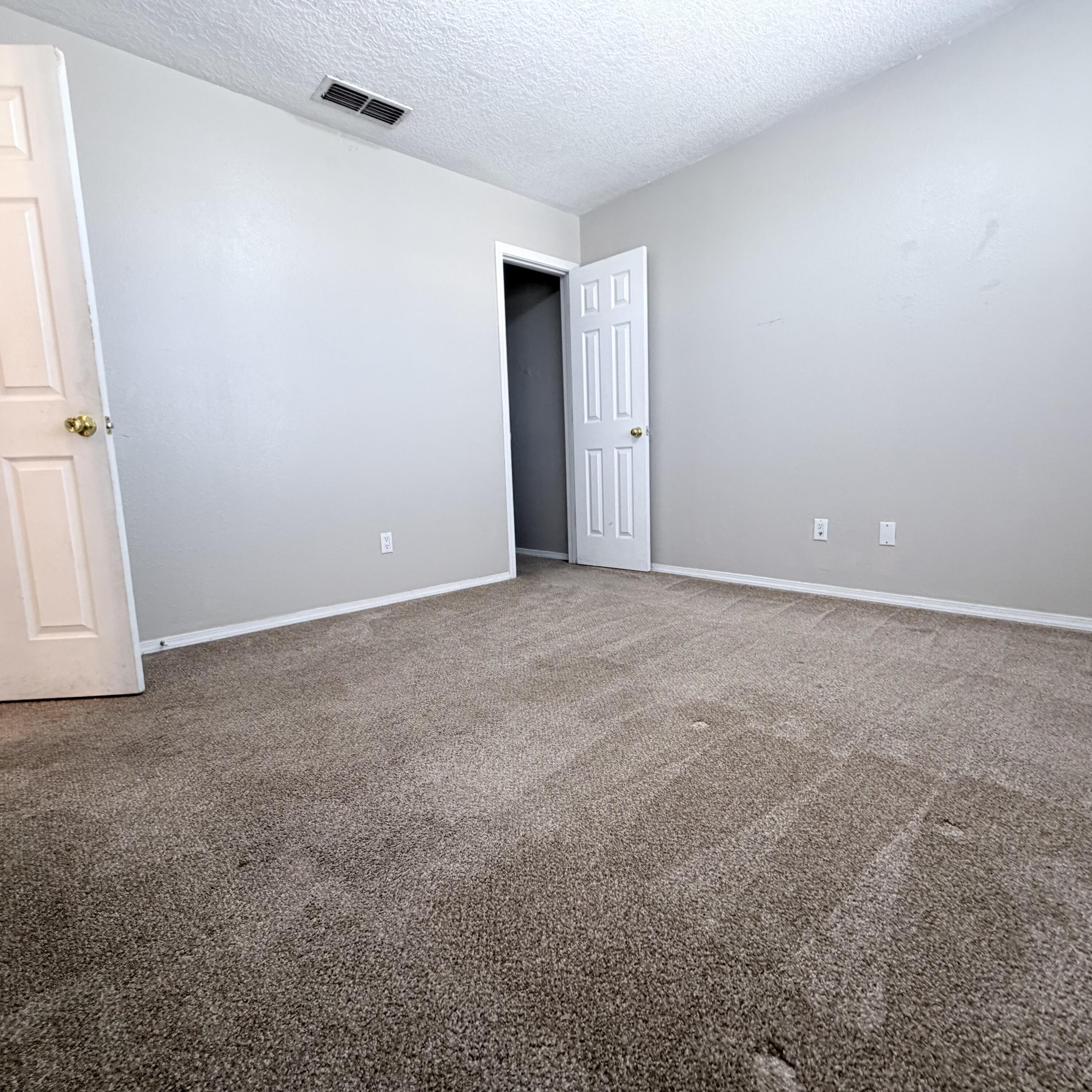 Photo 7 — 7516 Ramona Avenue NW