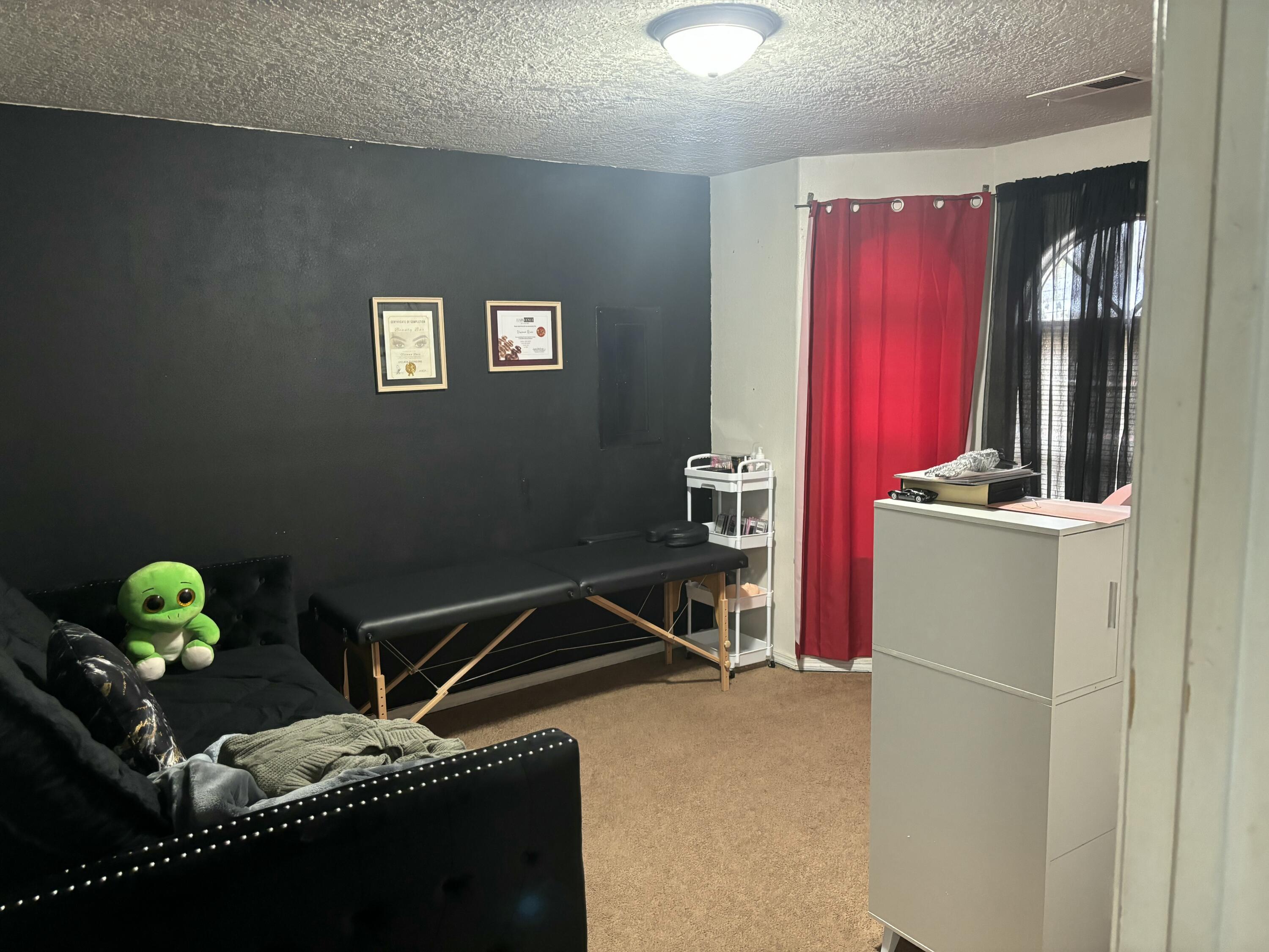Photo 4 — 3424 Herrera Road NW